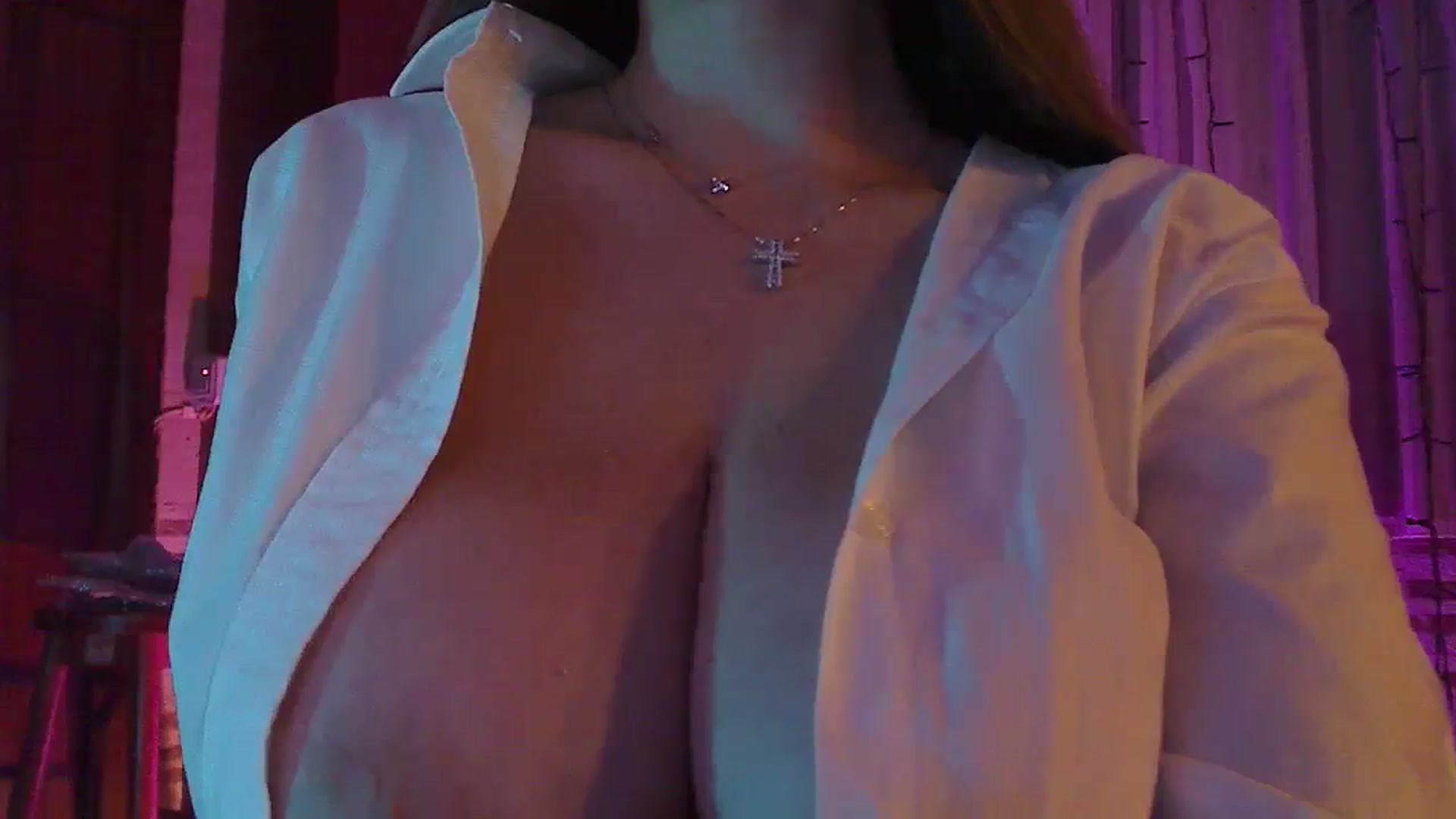 Gallery image thumbnail from No_bo_dy's myfreecams stream on, 01/20/2025, 05:40 image 13 of 20