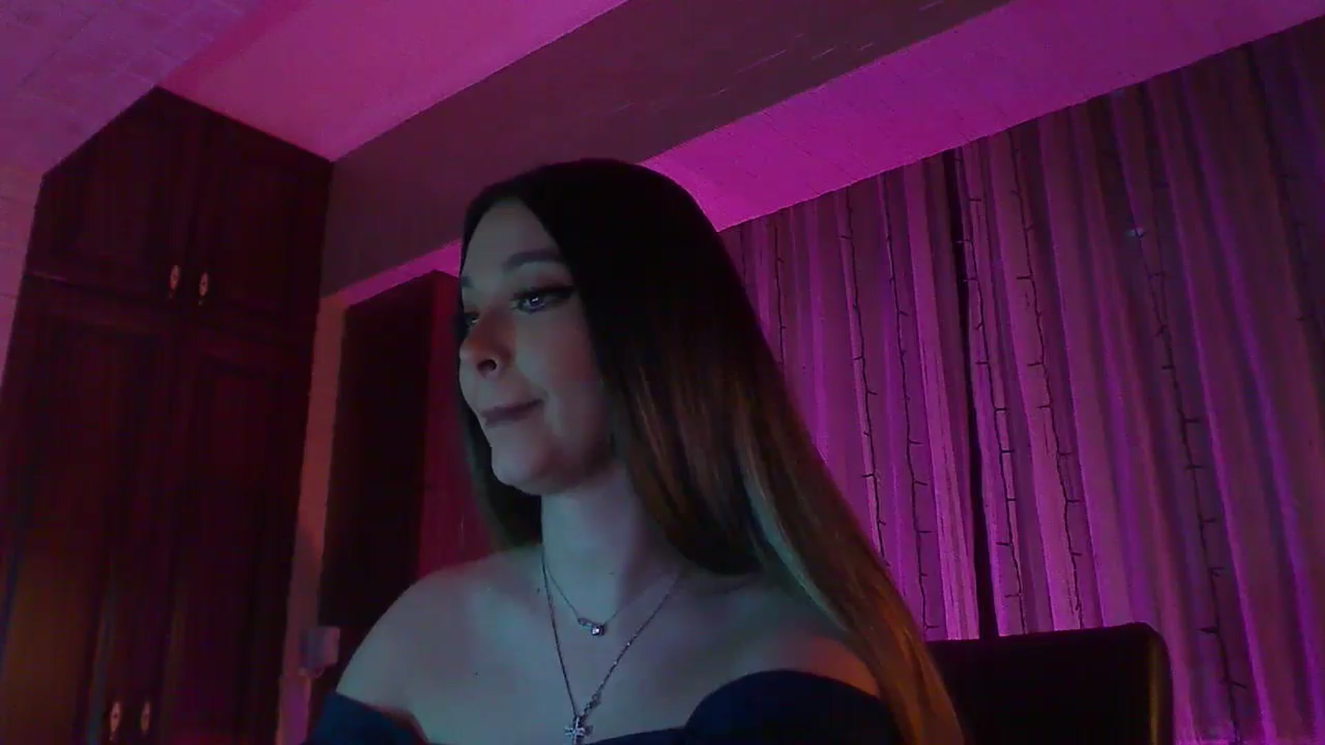 Gallery image thumbnail from No_bo_dy's myfreecams stream on, 01/25/2025, 02:46 image 7 of 20