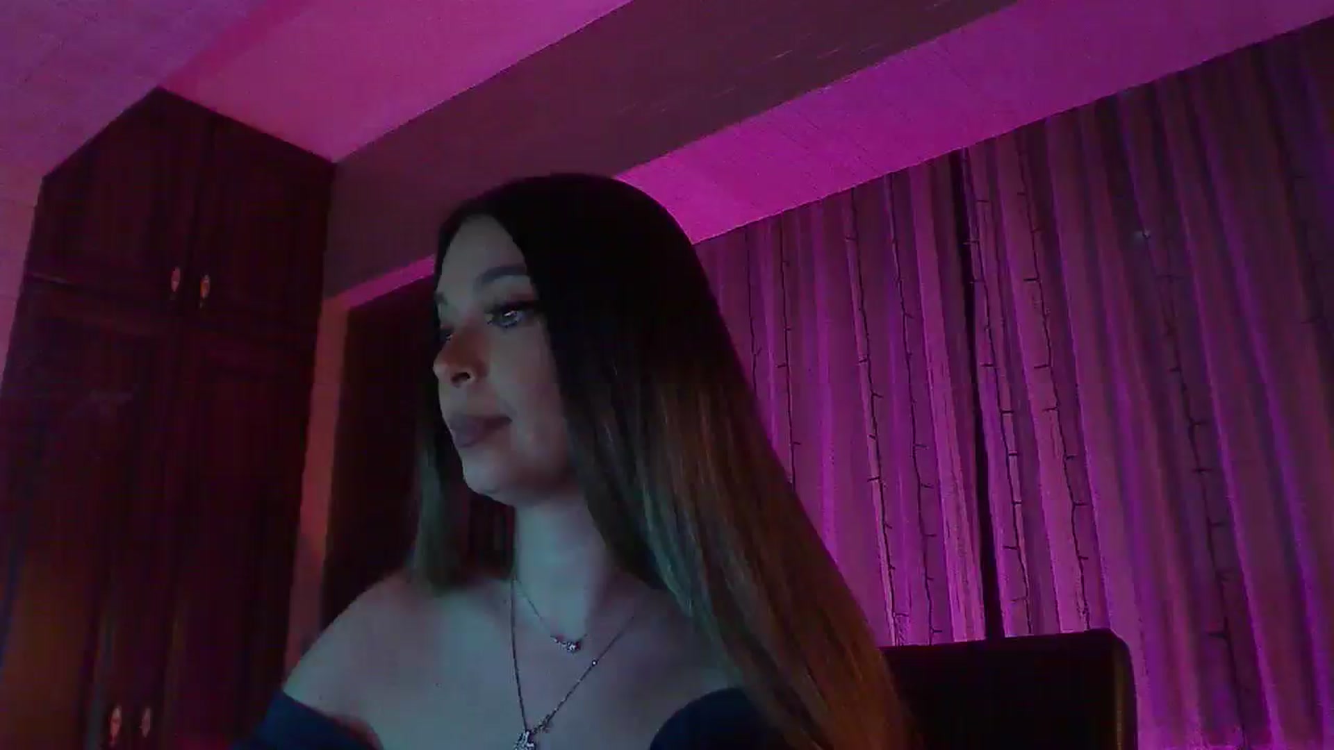 Gallery image thumbnail from No_bo_dy's myfreecams stream on, 01/25/2025, 02:46 image 11 of 20