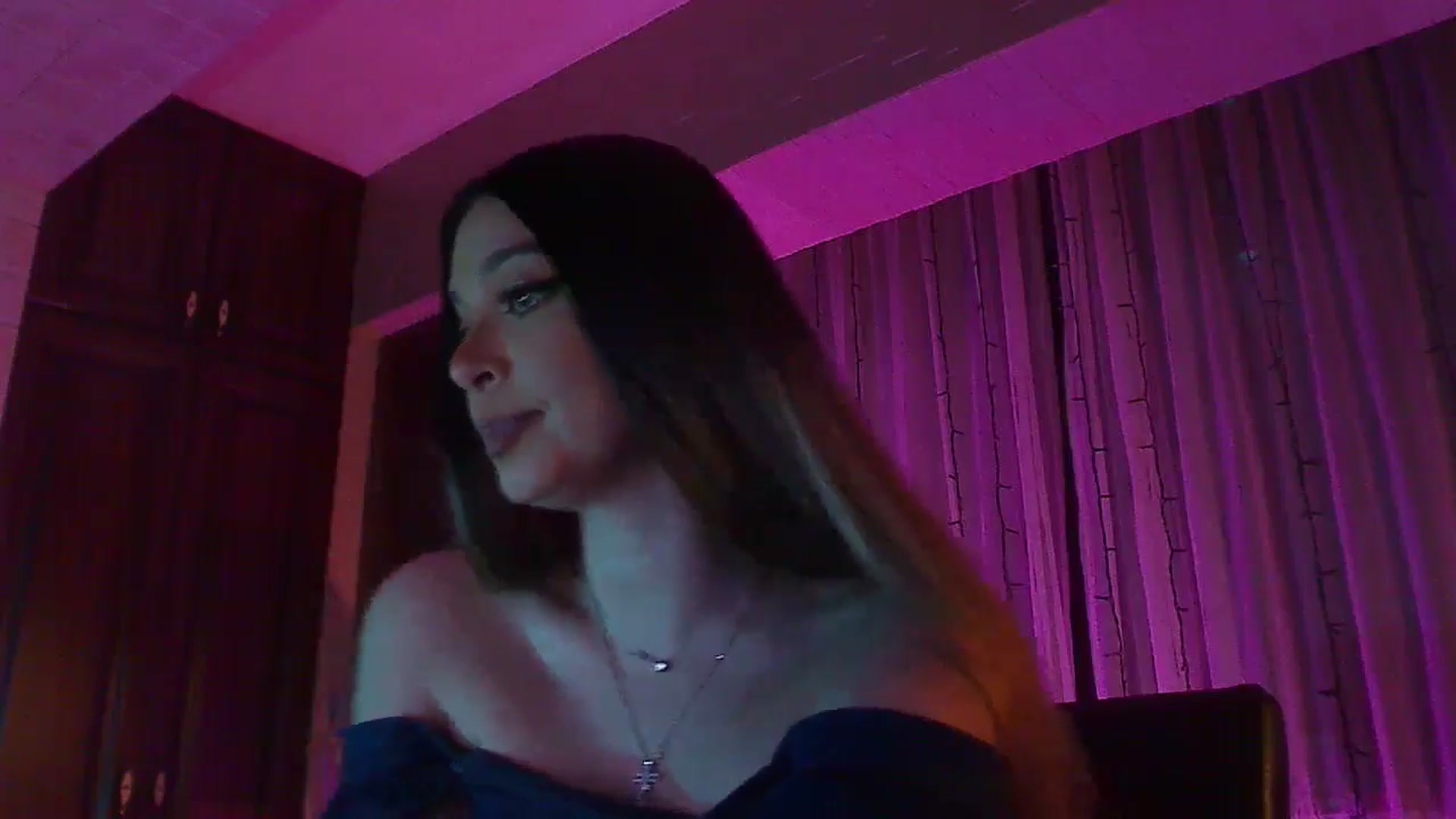 Gallery image thumbnail from No_bo_dy's myfreecams stream on, 01/25/2025, 02:46 image 8 of 20