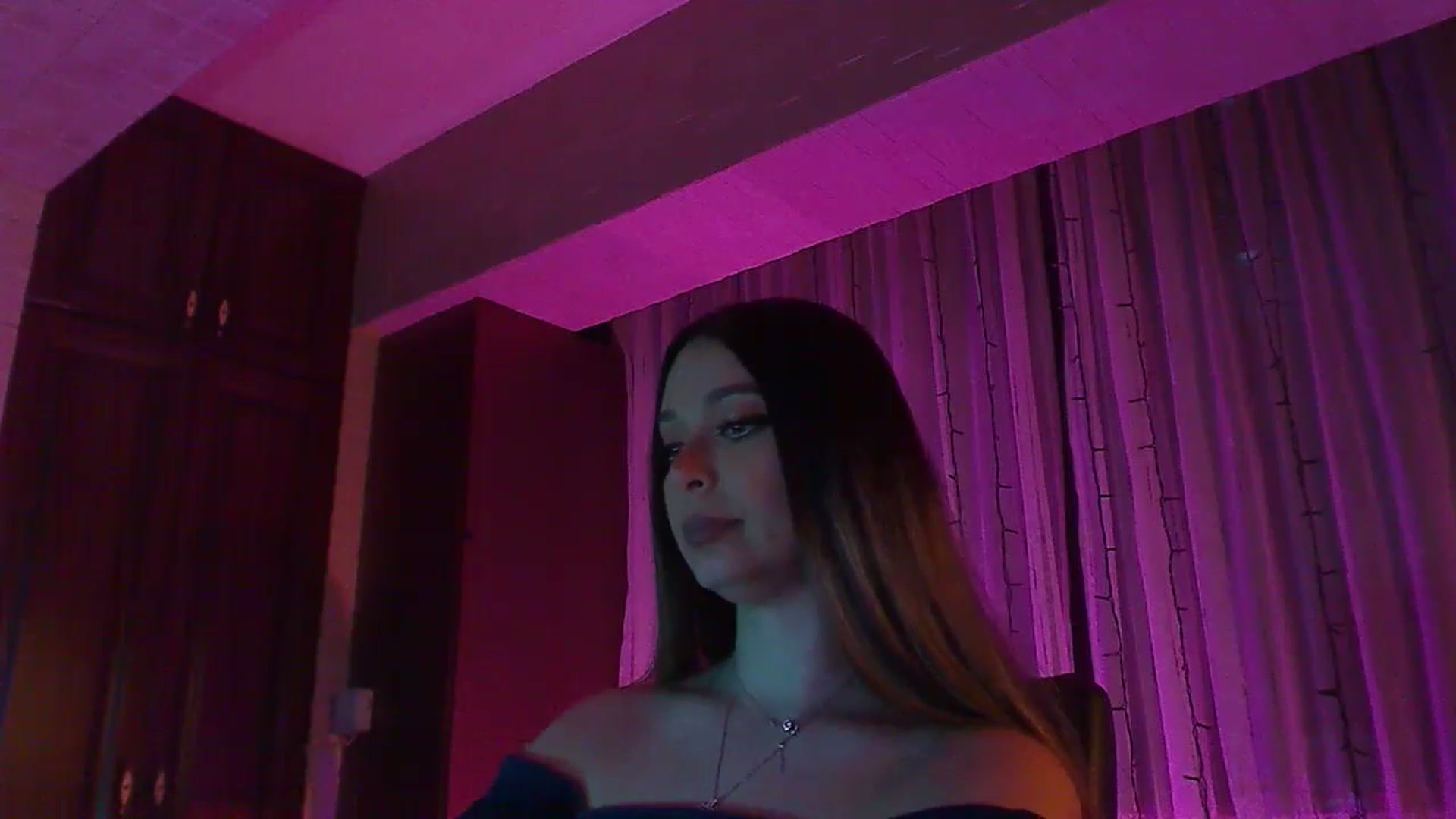 Gallery image thumbnail from No_bo_dy's myfreecams stream on, 01/25/2025, 06:45 image 2 of 20