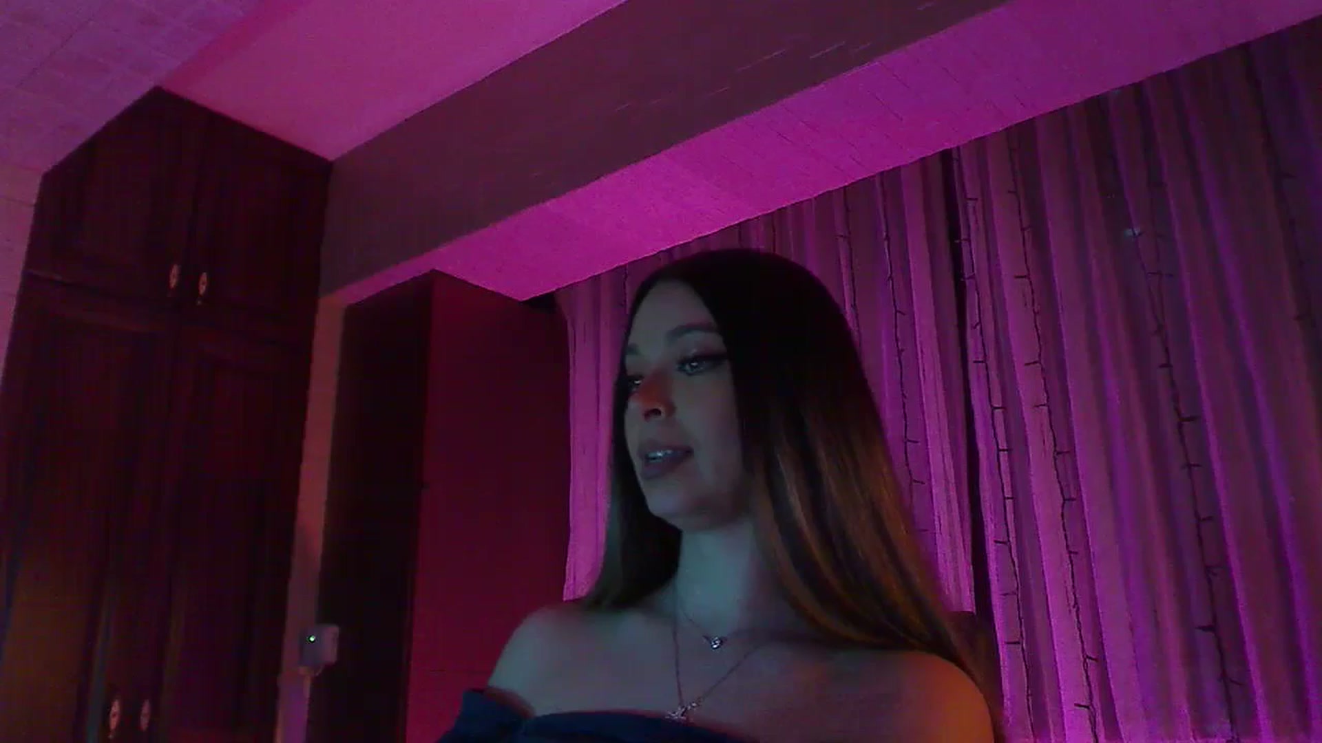 Gallery image thumbnail from No_bo_dy's myfreecams stream on, 01/25/2025, 06:45 image 1 of 20
