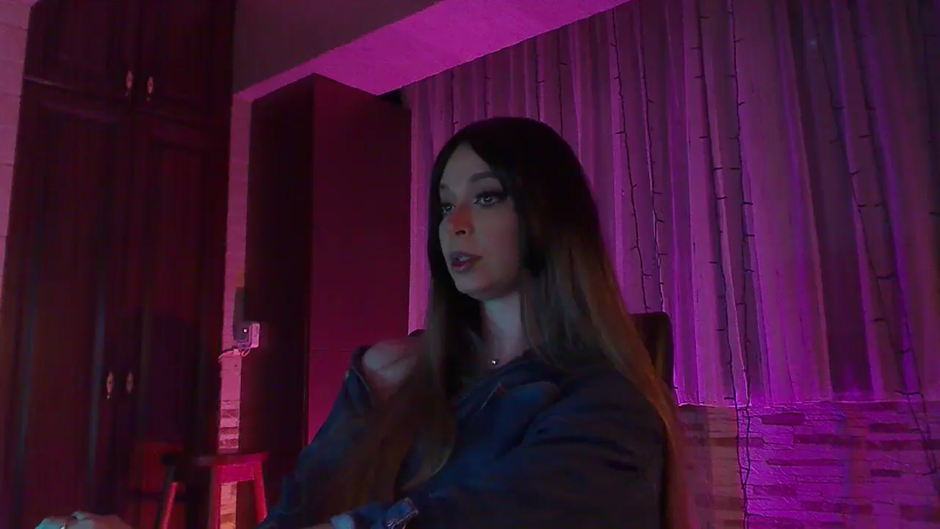 Gallery image thumbnail from No_bo_dy's myfreecams stream on, 02/16/2025, 24:23 image 5 of 20