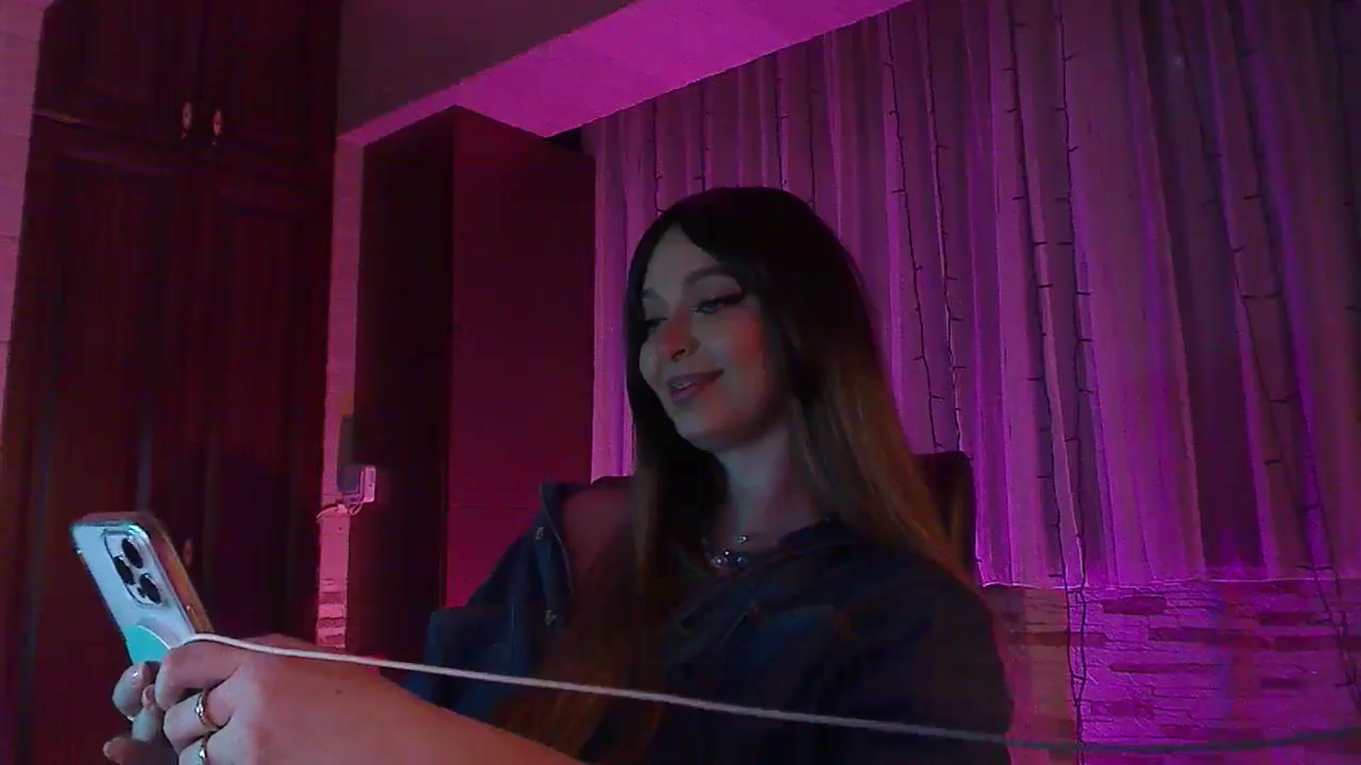 Gallery image thumbnail from No_bo_dy's myfreecams stream on, 02/16/2025, 24:23 image 15 of 20