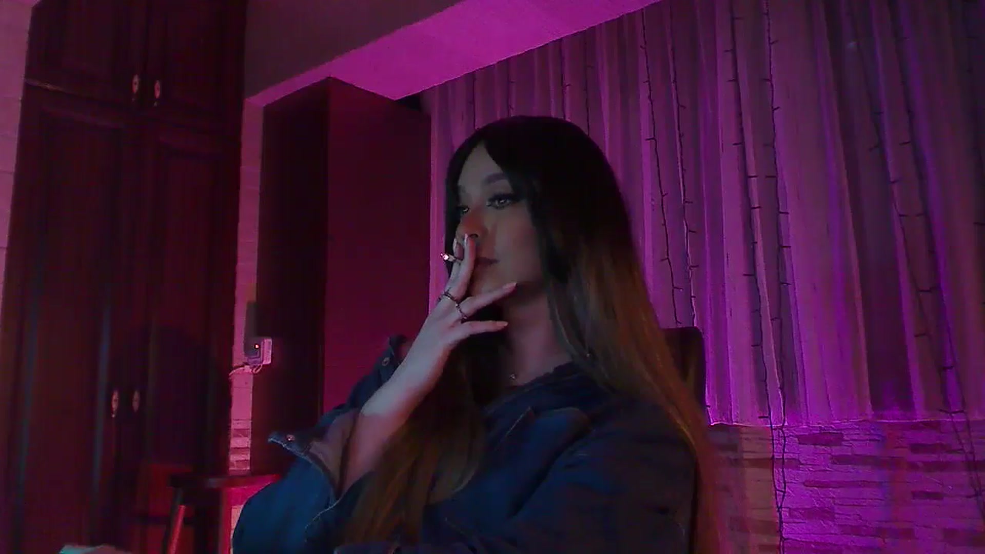 Gallery image thumbnail from No_bo_dy's myfreecams stream on, 02/16/2025, 24:23 image 2 of 20