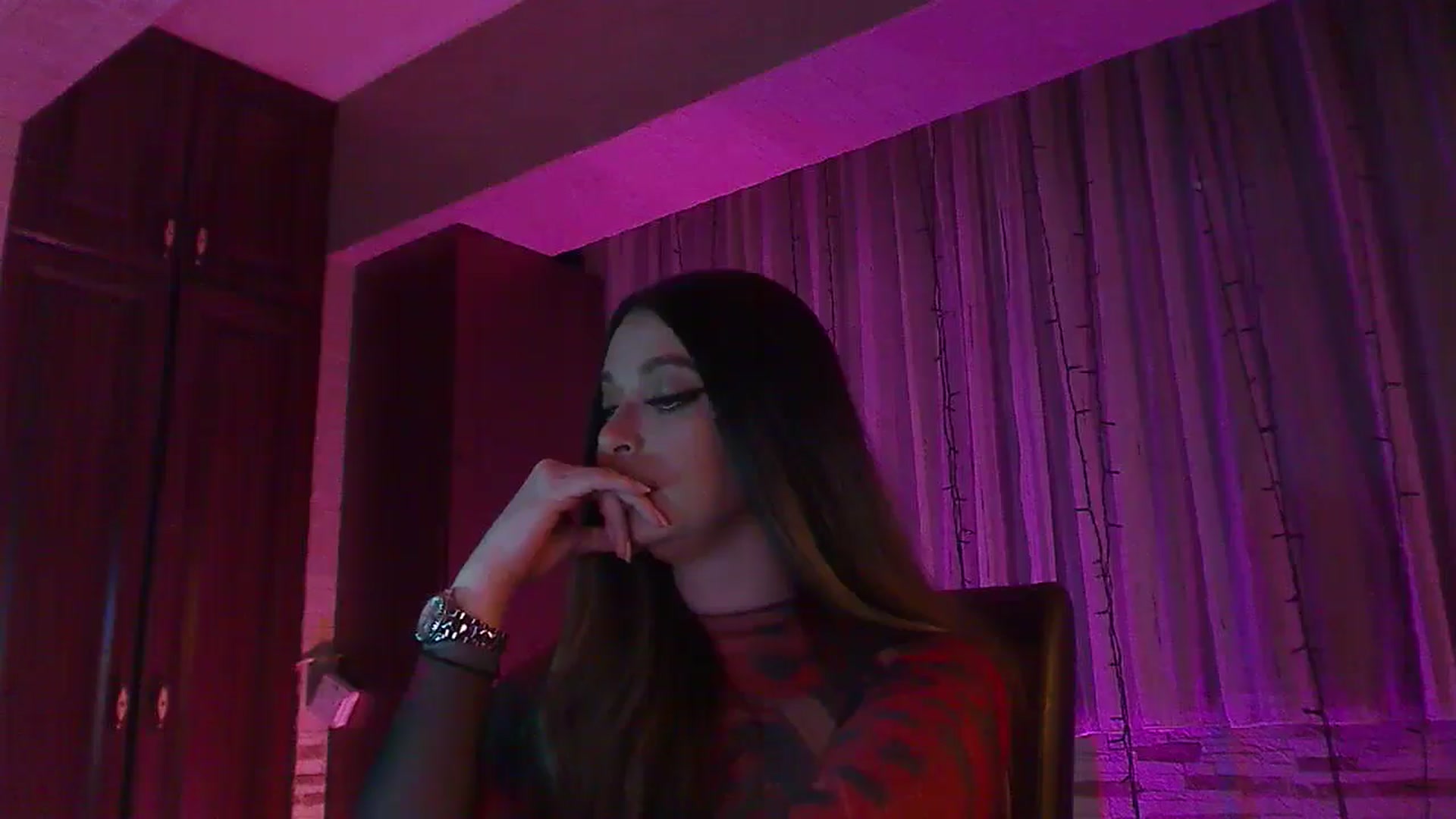 Gallery image thumbnail from No_bo_dy's myfreecams stream on, 02/22/2025, 03:04 image 17 of 20