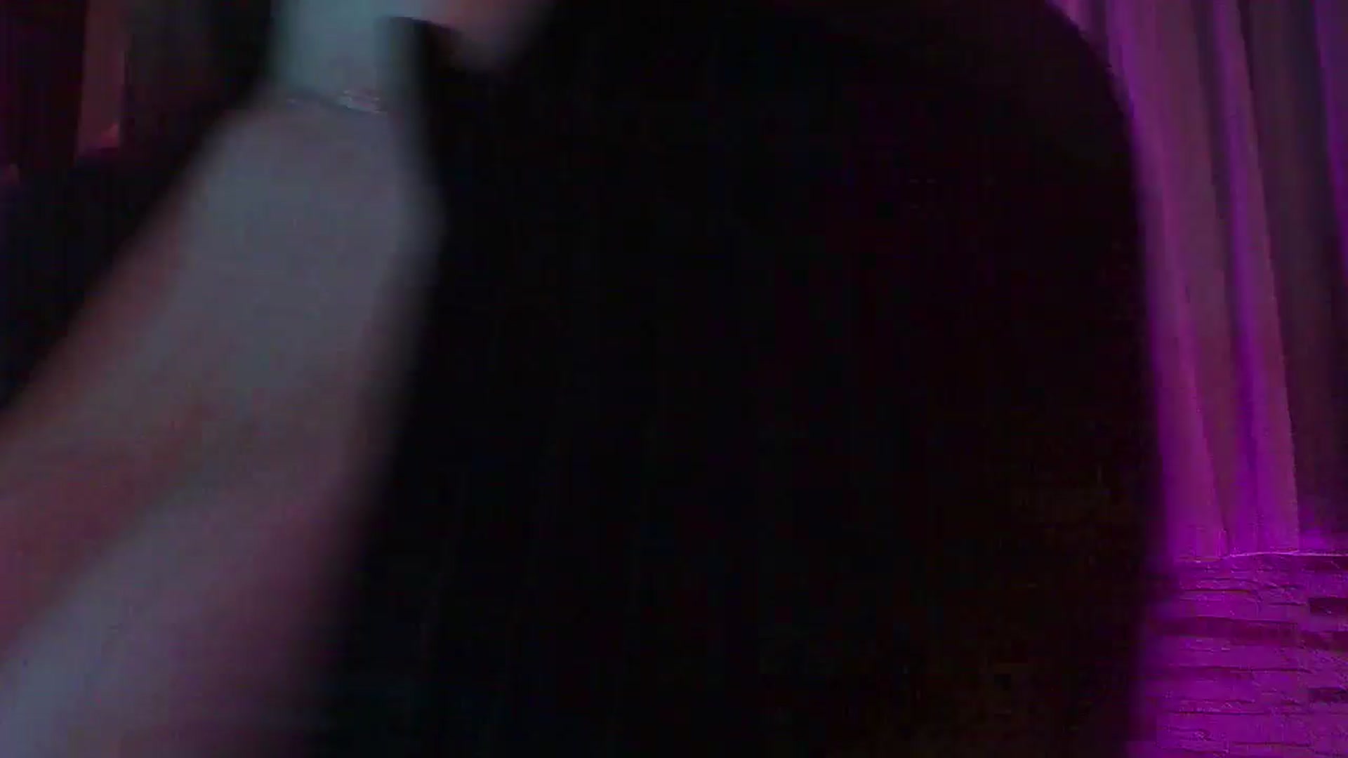 Gallery image thumbnail from No_bo_dy's myfreecams stream on, 03/02/2025, 01:58 image 12 of 20