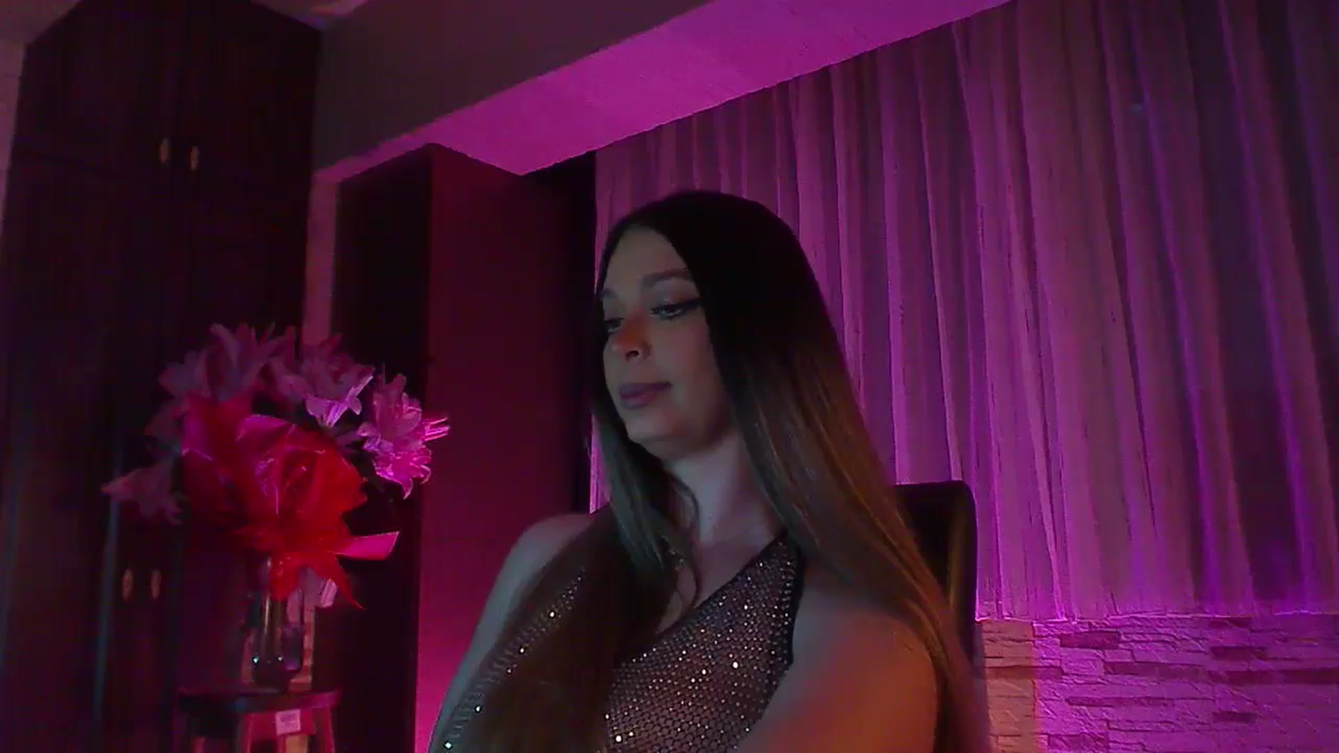 Gallery image thumbnail from No_bo_dy's myfreecams stream on, 03/03/2025, 24:28 image 4 of 20