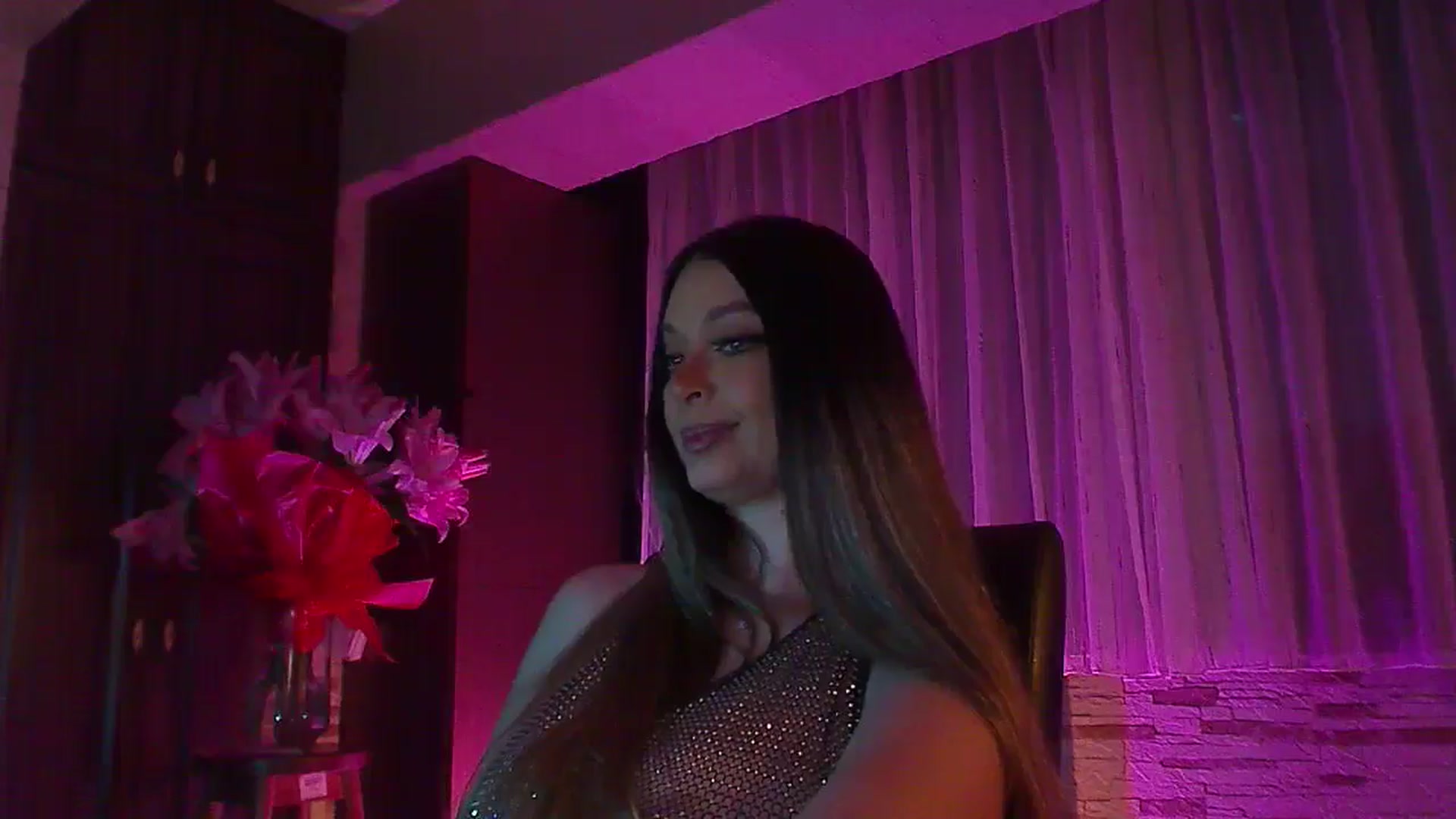 Gallery image thumbnail from No_bo_dy's myfreecams stream on, 03/03/2025, 24:28 image 14 of 20