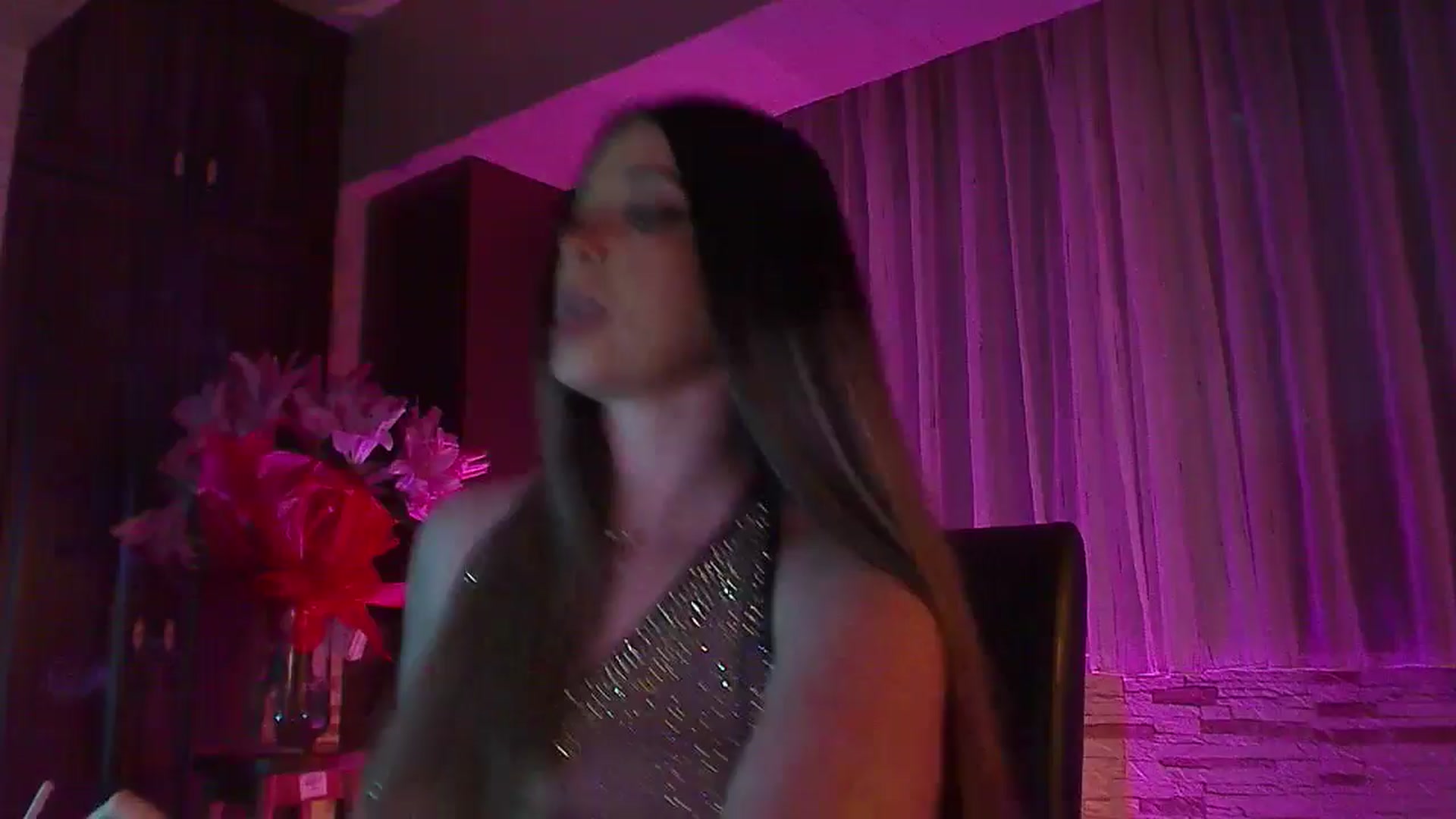 Gallery image thumbnail from No_bo_dy's myfreecams stream on, 03/03/2025, 24:28 image 1 of 20