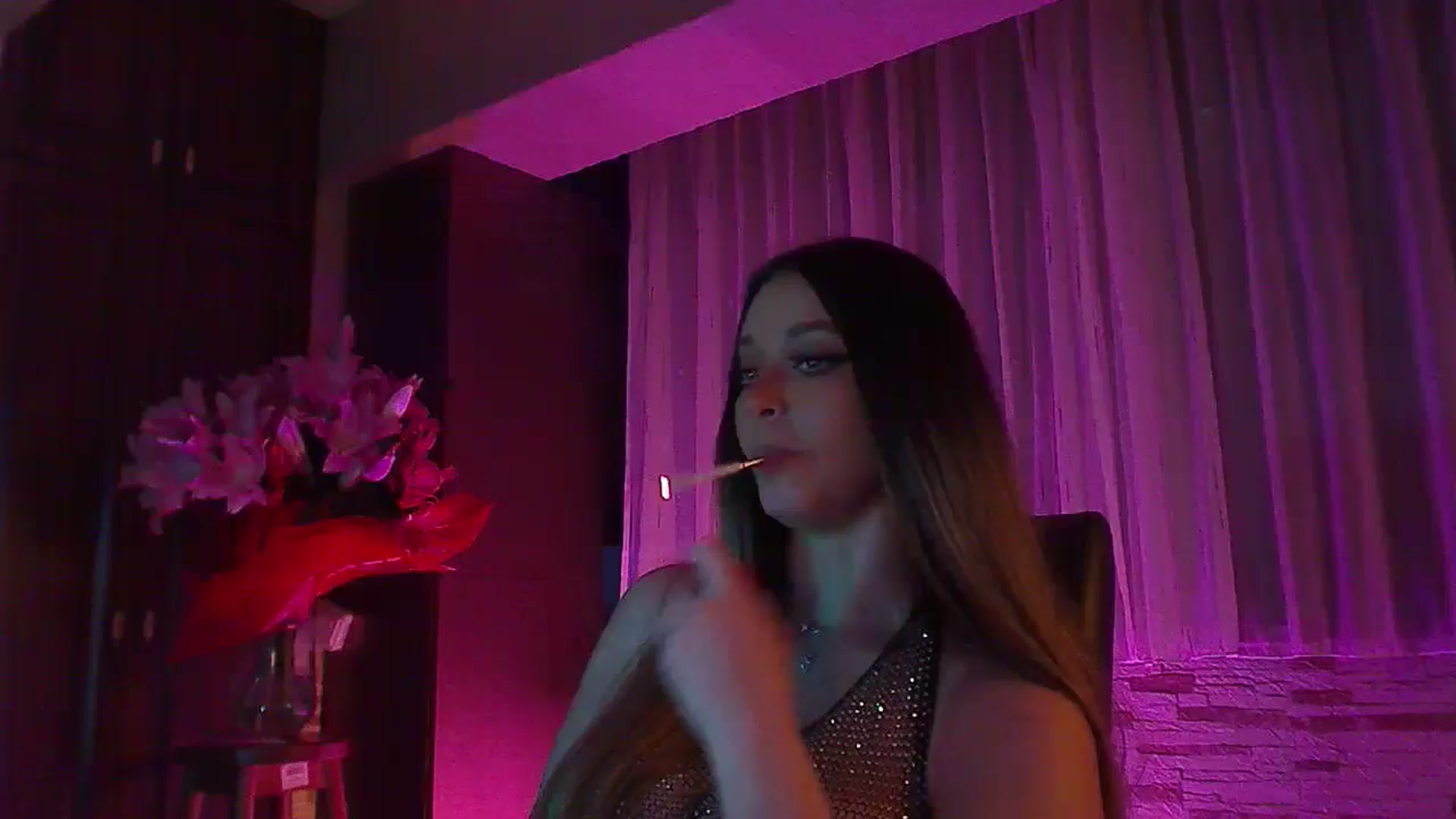 Gallery image thumbnail from No_bo_dy's myfreecams stream on, 03/03/2025, 04:26 image 17 of 20