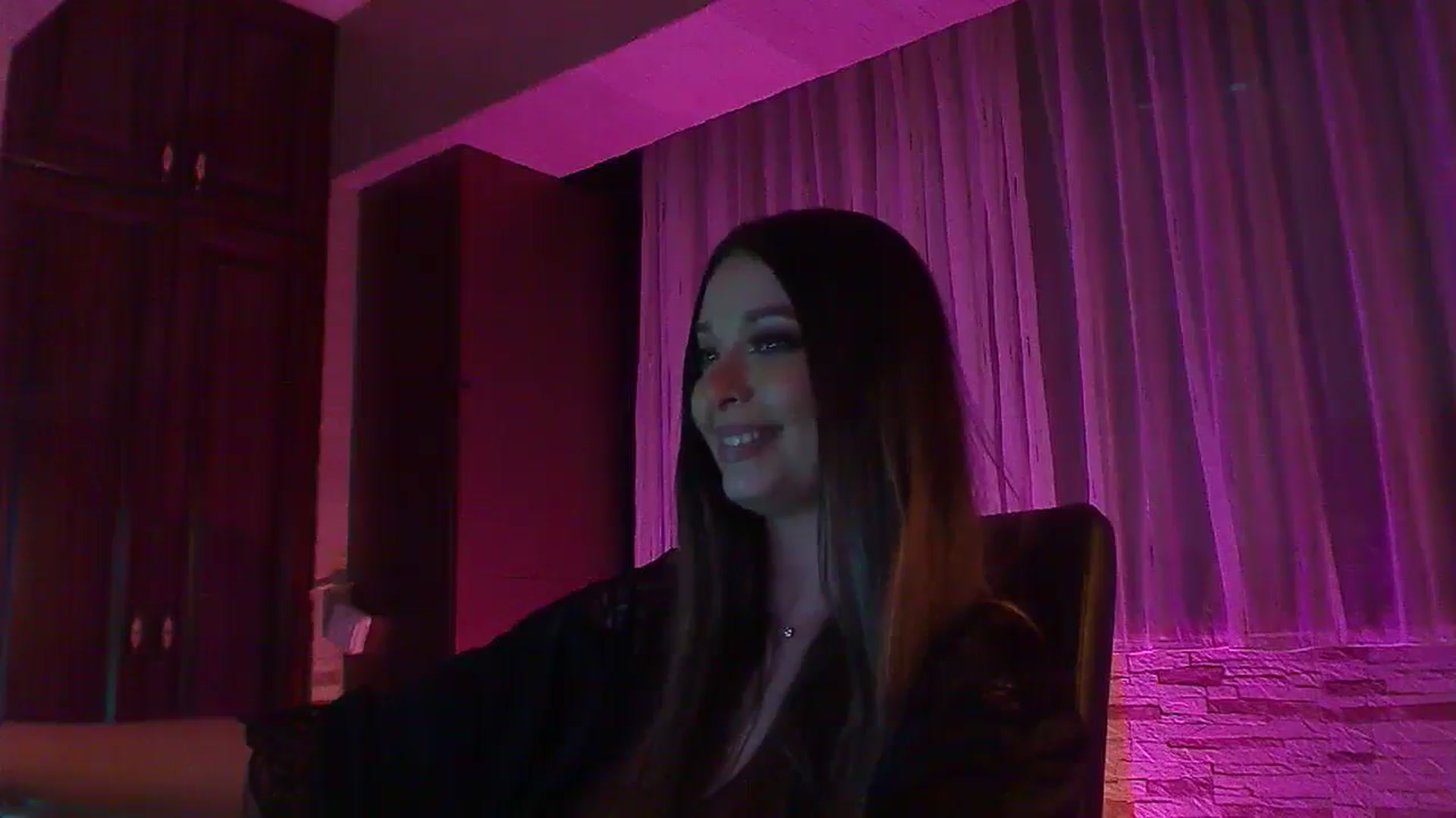 Gallery image thumbnail from No_bo_dy's myfreecams stream on, 03/17/2025, 03:35 image 15 of 20