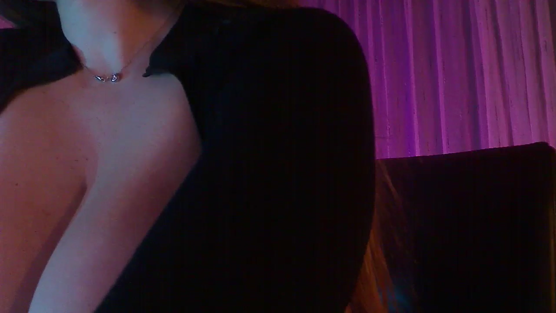 Gallery image thumbnail from No_bo_dy's myfreecams stream on, 03/22/2025, 01:36 image 19 of 20