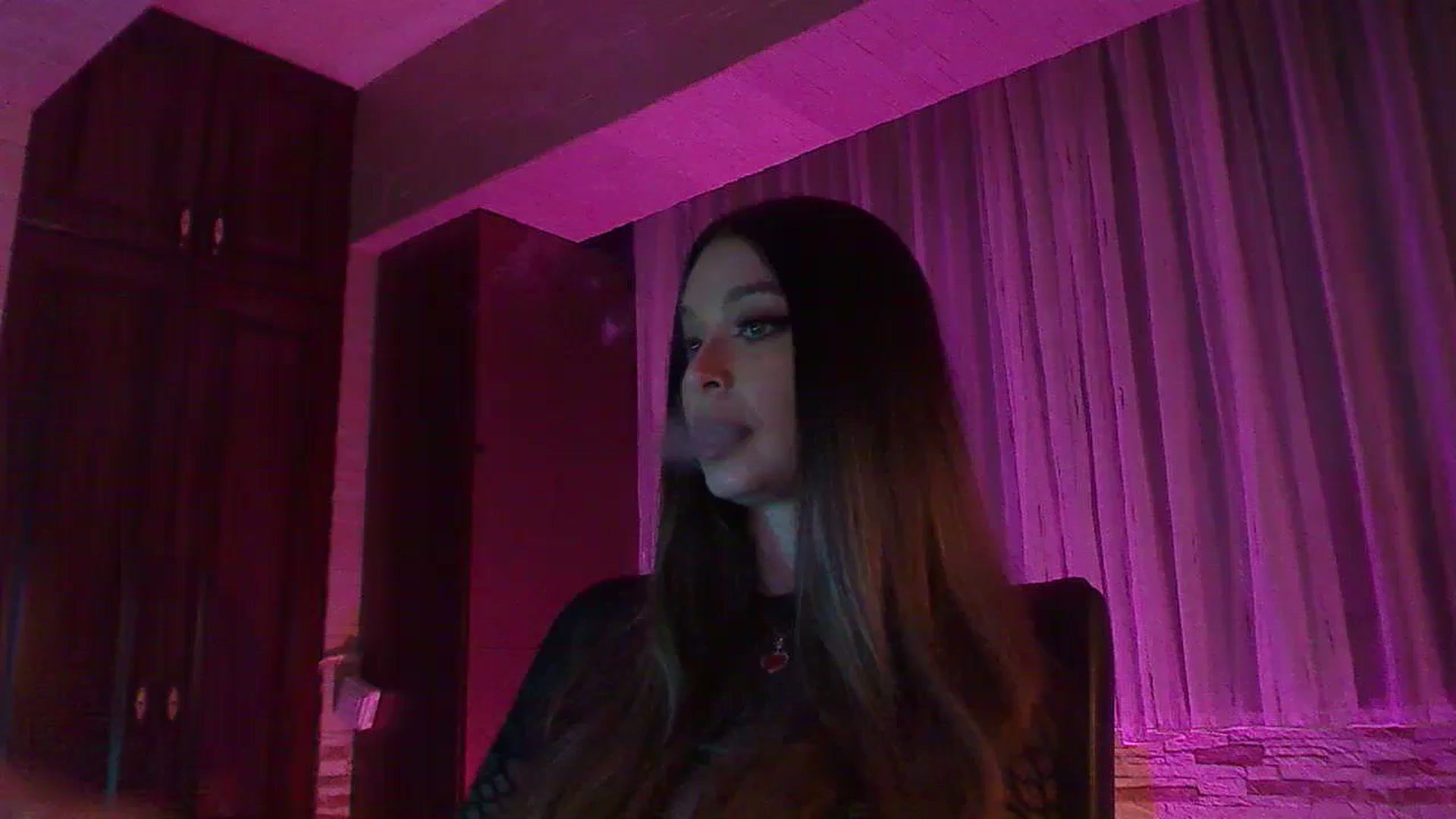 Gallery image thumbnail from No_bo_dy's myfreecams stream on, 03/23/2025, 20:52 image 2 of 20