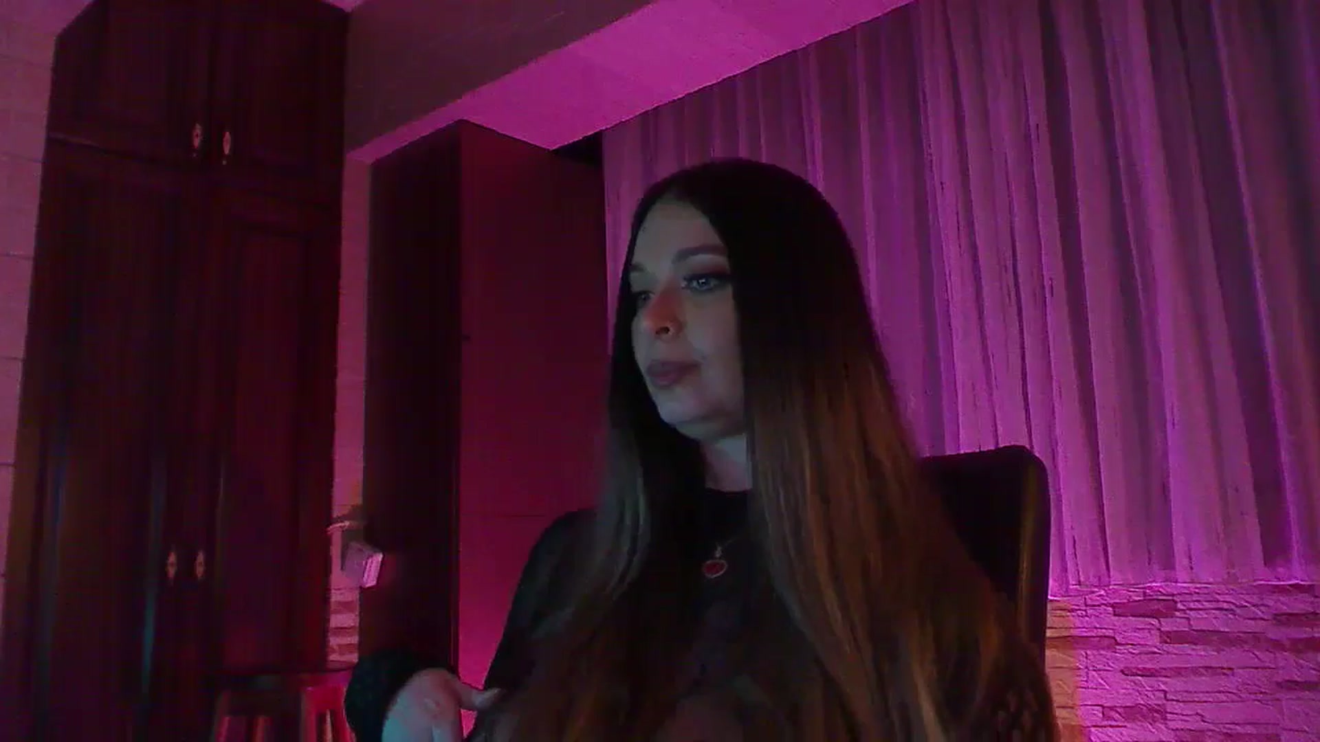 Gallery image thumbnail from No_bo_dy's myfreecams stream on, 03/23/2025, 20:52 image 14 of 20