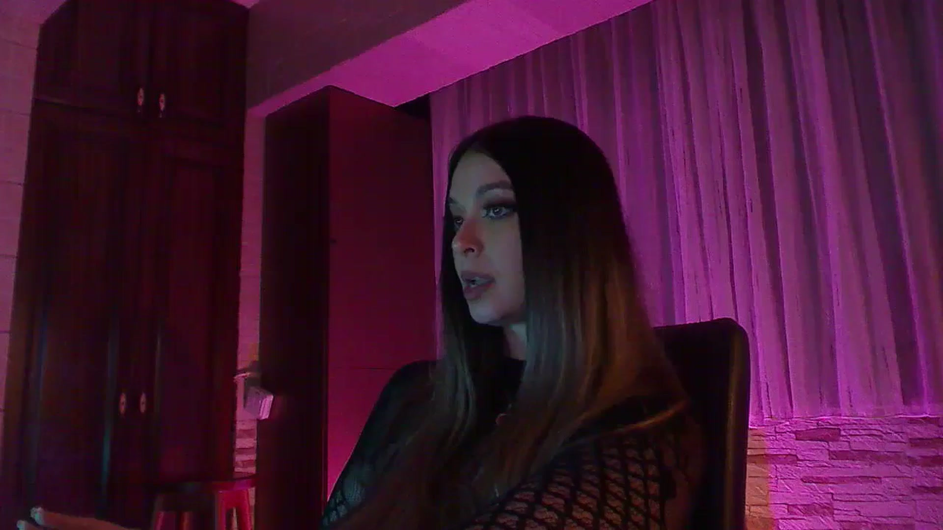 Gallery image thumbnail from No_bo_dy's myfreecams stream on, 03/23/2025, 20:52 image 13 of 20