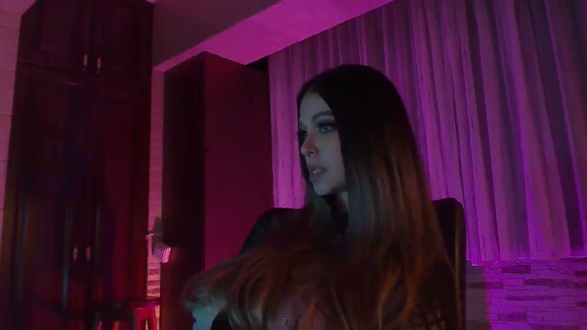 Gallery image thumbnail from No_bo_dy's myfreecams stream on, 03/24/2025, 24:01 image 6 of 20