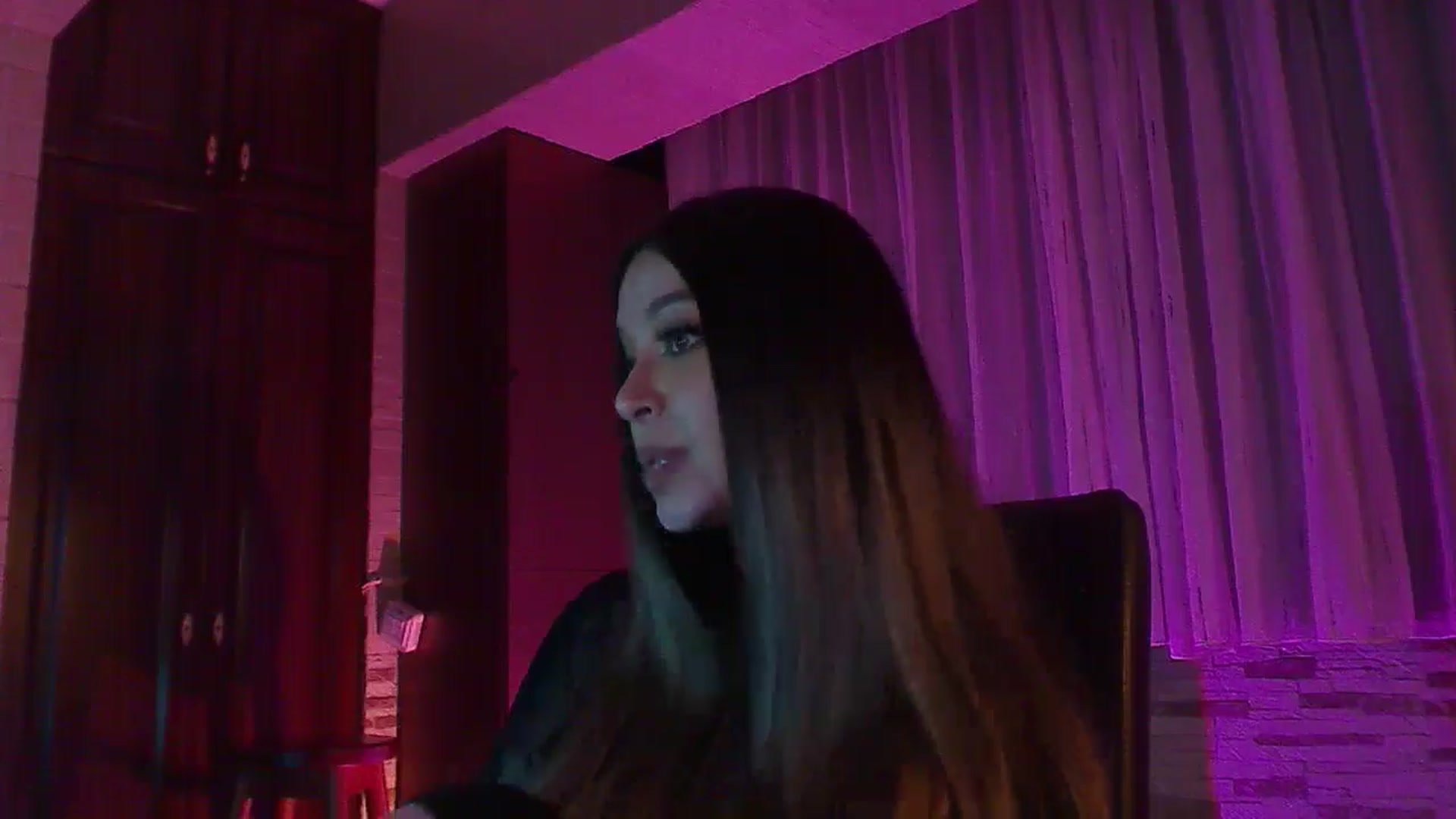 Gallery image thumbnail from No_bo_dy's myfreecams stream on, 03/24/2025, 24:01 image 4 of 20