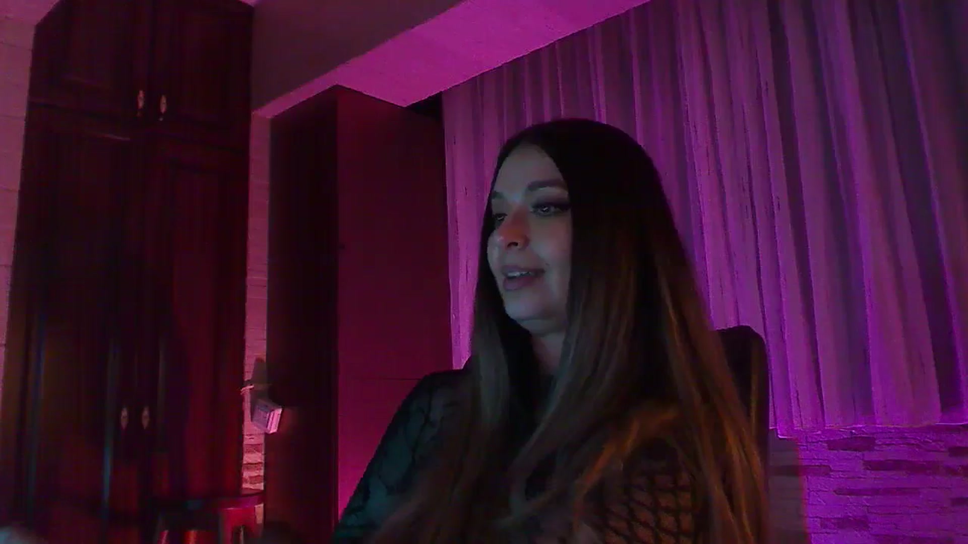Gallery image thumbnail from No_bo_dy's myfreecams stream on, 03/24/2025, 24:01 image 9 of 20