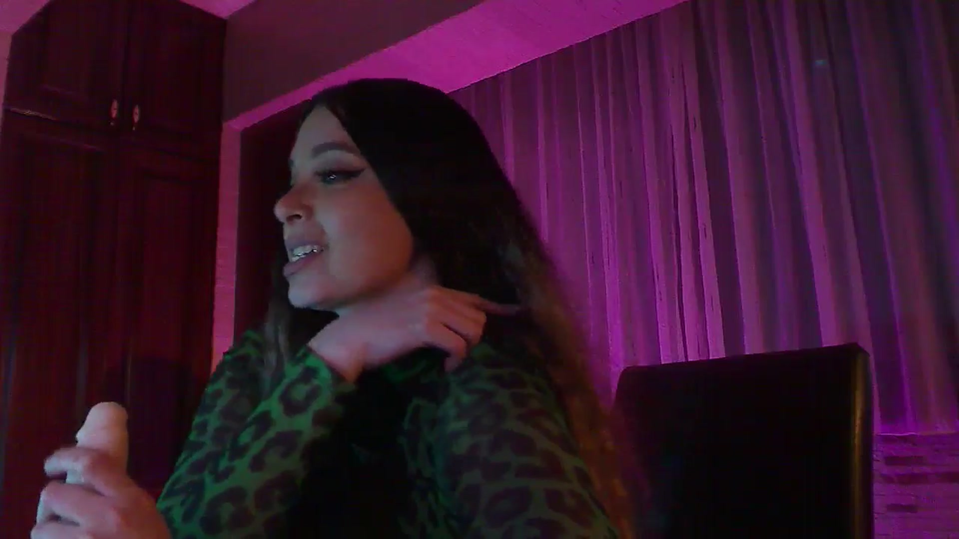 Gallery image thumbnail from No_bo_dy's myfreecams stream on, 03/29/2025, 05:05 image 20 of 20