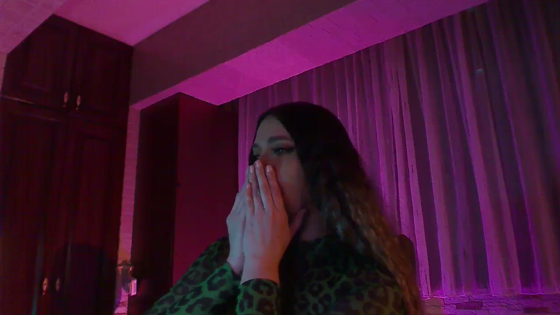 Gallery image thumbnail from No_bo_dy's myfreecams stream on, 03/29/2025, 05:05 image 10 of 20