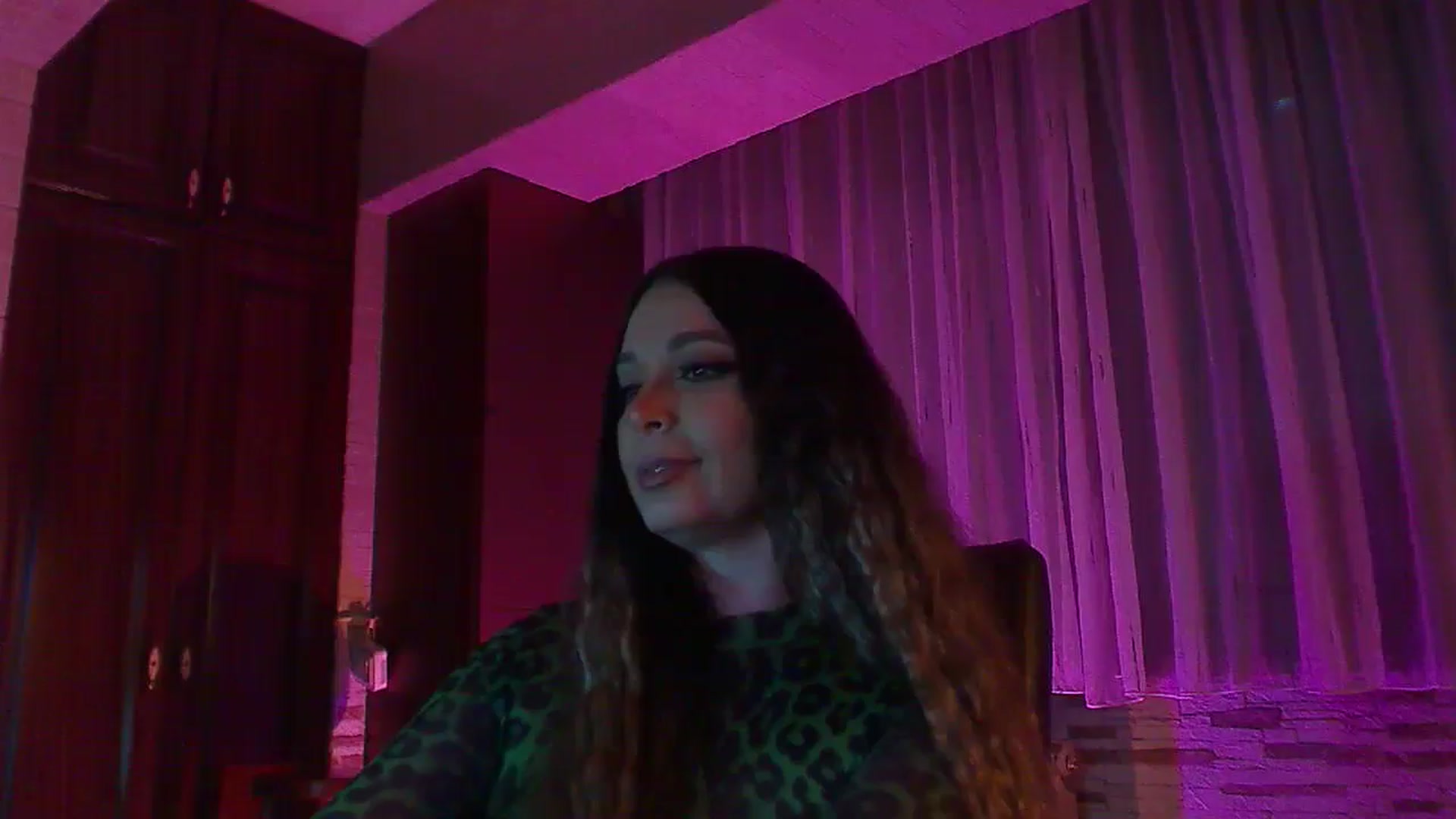 Gallery image thumbnail from No_bo_dy's myfreecams stream on, 03/29/2025, 05:05 image 1 of 20