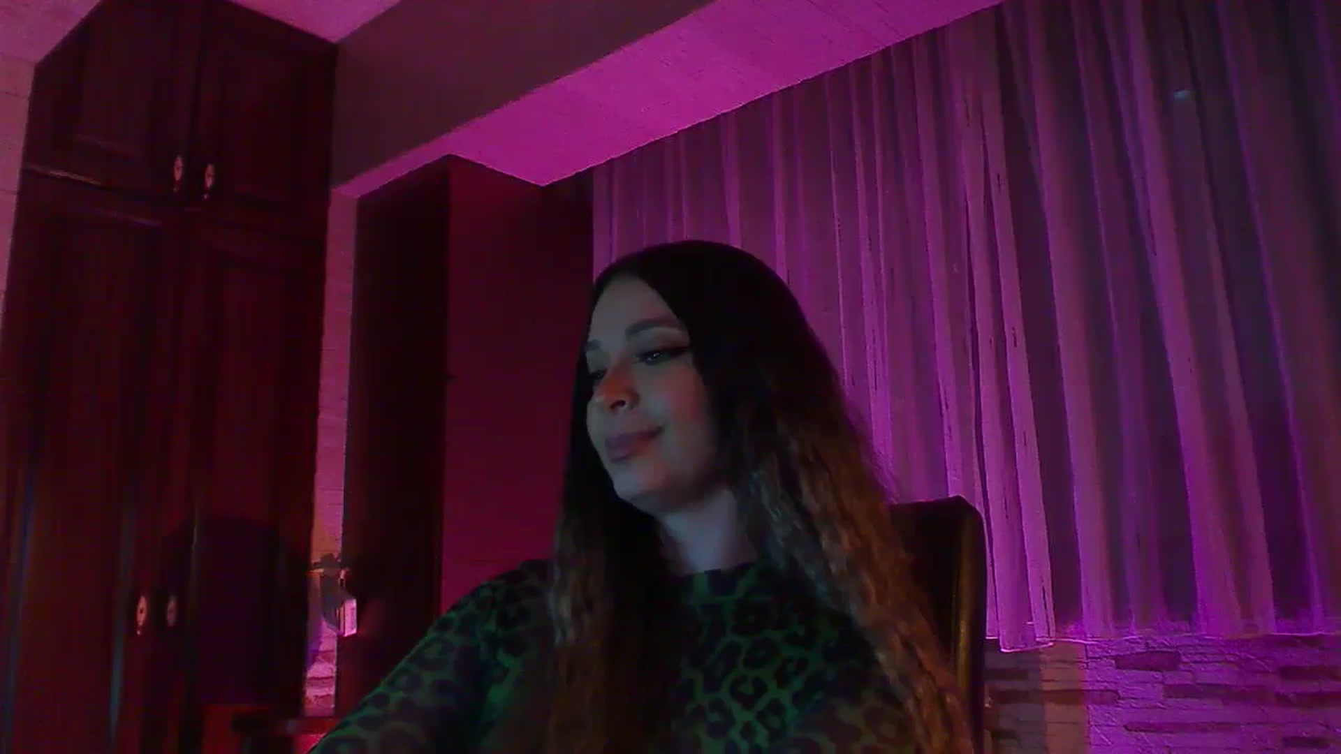 Gallery image thumbnail from No_bo_dy's myfreecams stream on, 03/29/2025, 05:05 image 6 of 20