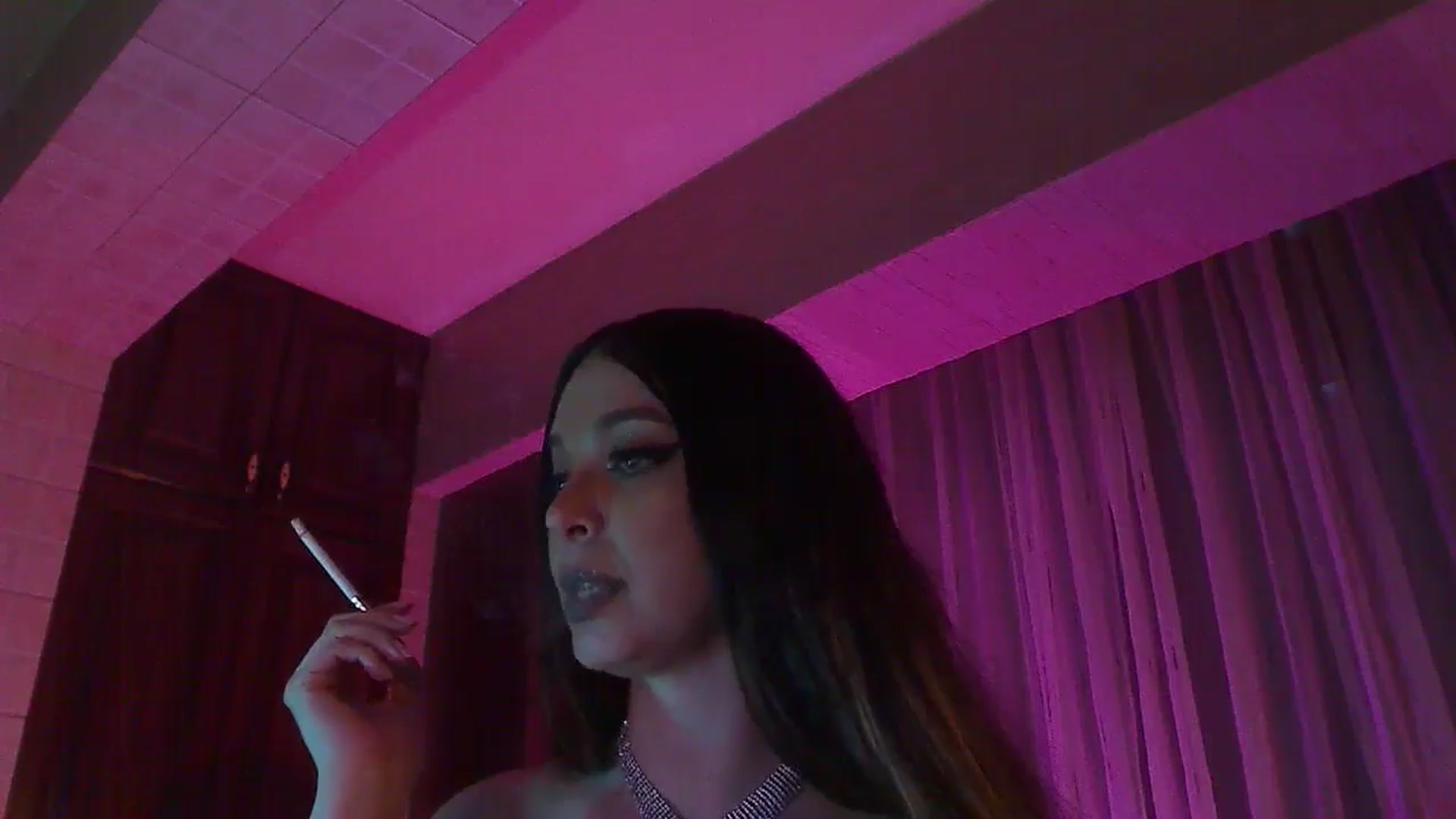 Gallery image thumbnail from No_bo_dy's myfreecams stream on, 03/31/2025, 03:32 image 15 of 20