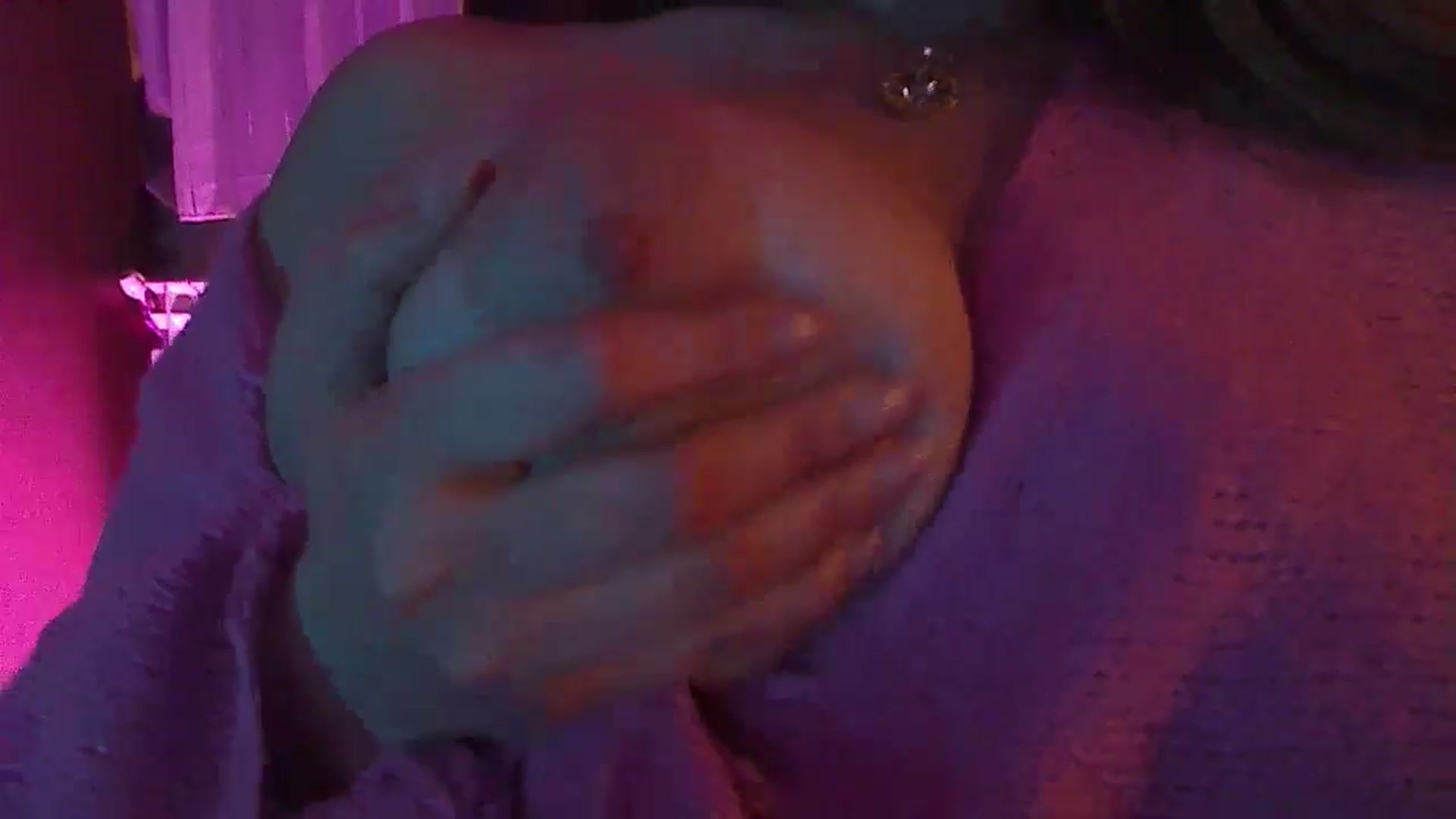Gallery image thumbnail from No_bo_dy's myfreecams stream on, 04/06/2025, 04:03 image 7 of 20