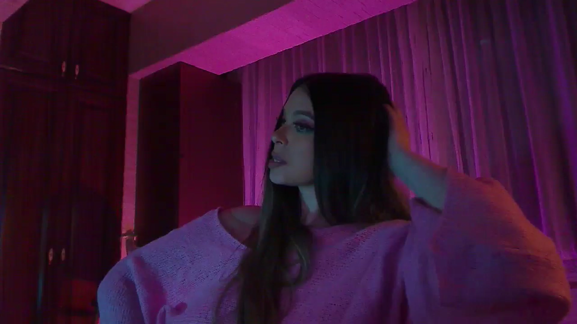 Gallery image thumbnail from No_bo_dy's myfreecams stream on, 04/06/2025, 04:03 image 11 of 20