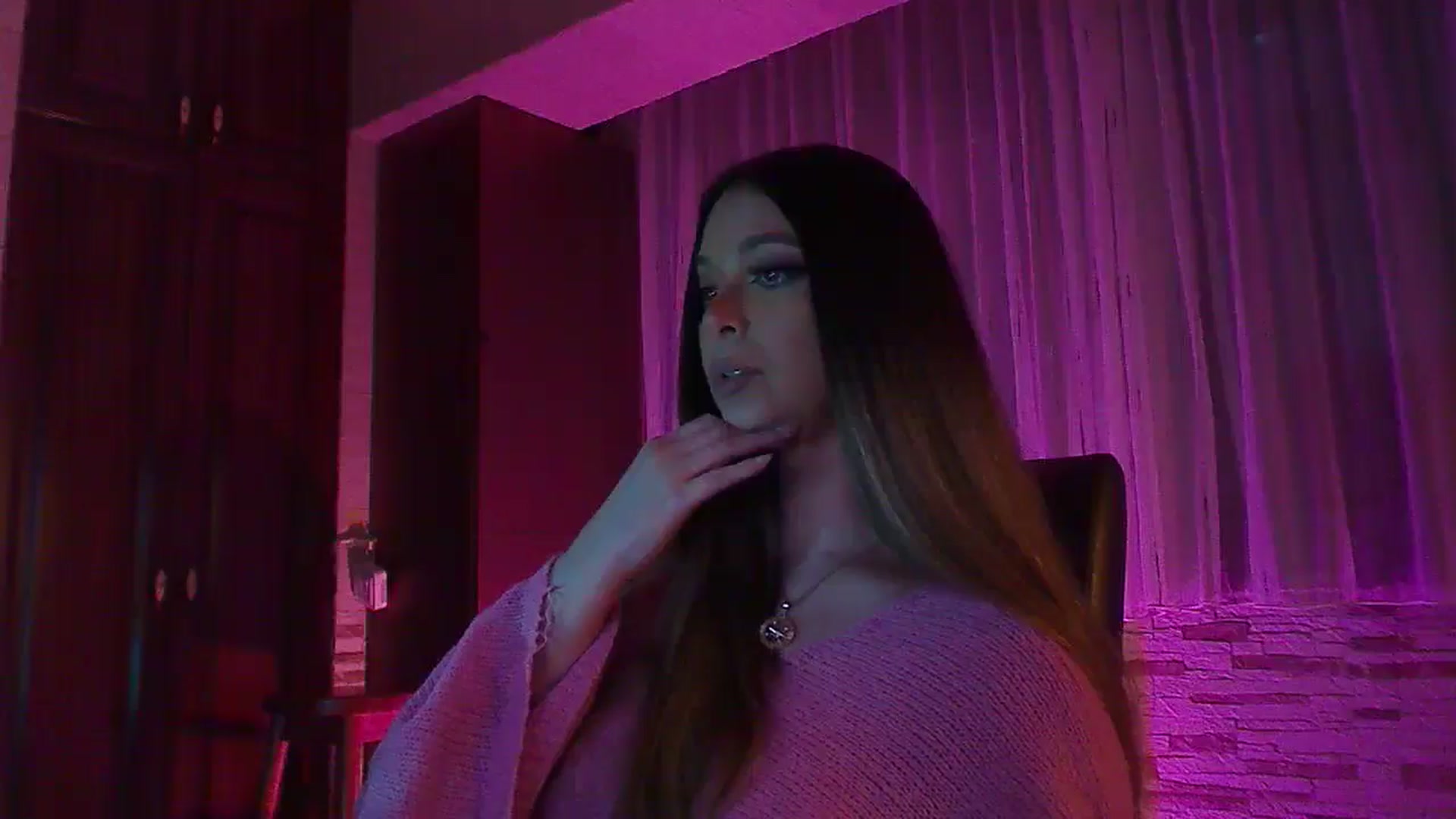 Gallery image thumbnail from No_bo_dy's myfreecams stream on, 04/06/2025, 04:03 image 3 of 20