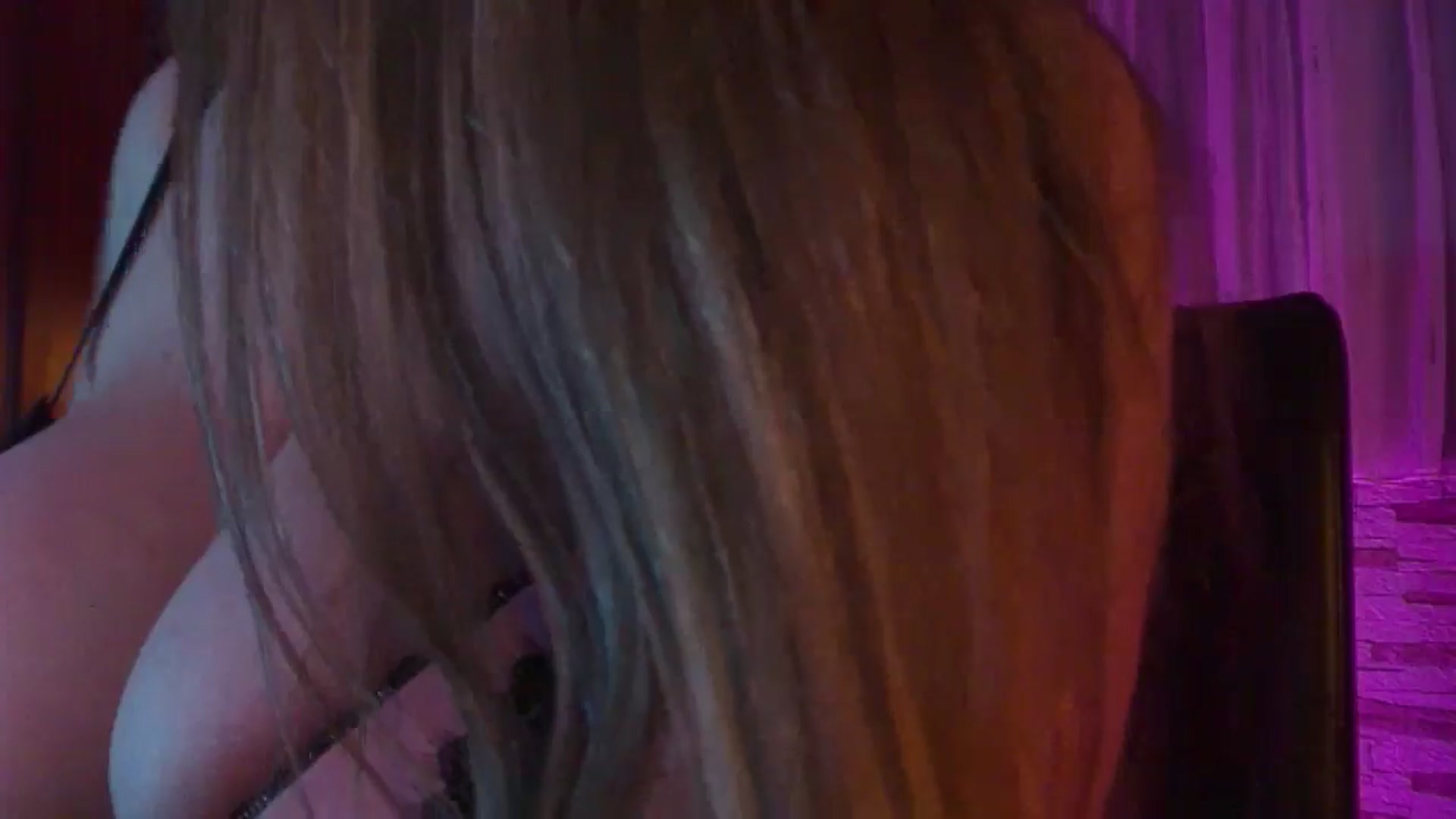 Gallery image thumbnail from No_bo_dy's myfreecams stream on, 04/11/2025, 23:42 image 7 of 20