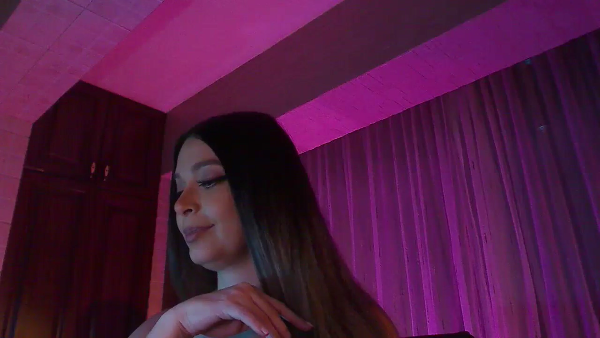 Gallery image thumbnail from No_bo_dy's myfreecams stream on, 04/12/2025, 24:00 image 2 of 20