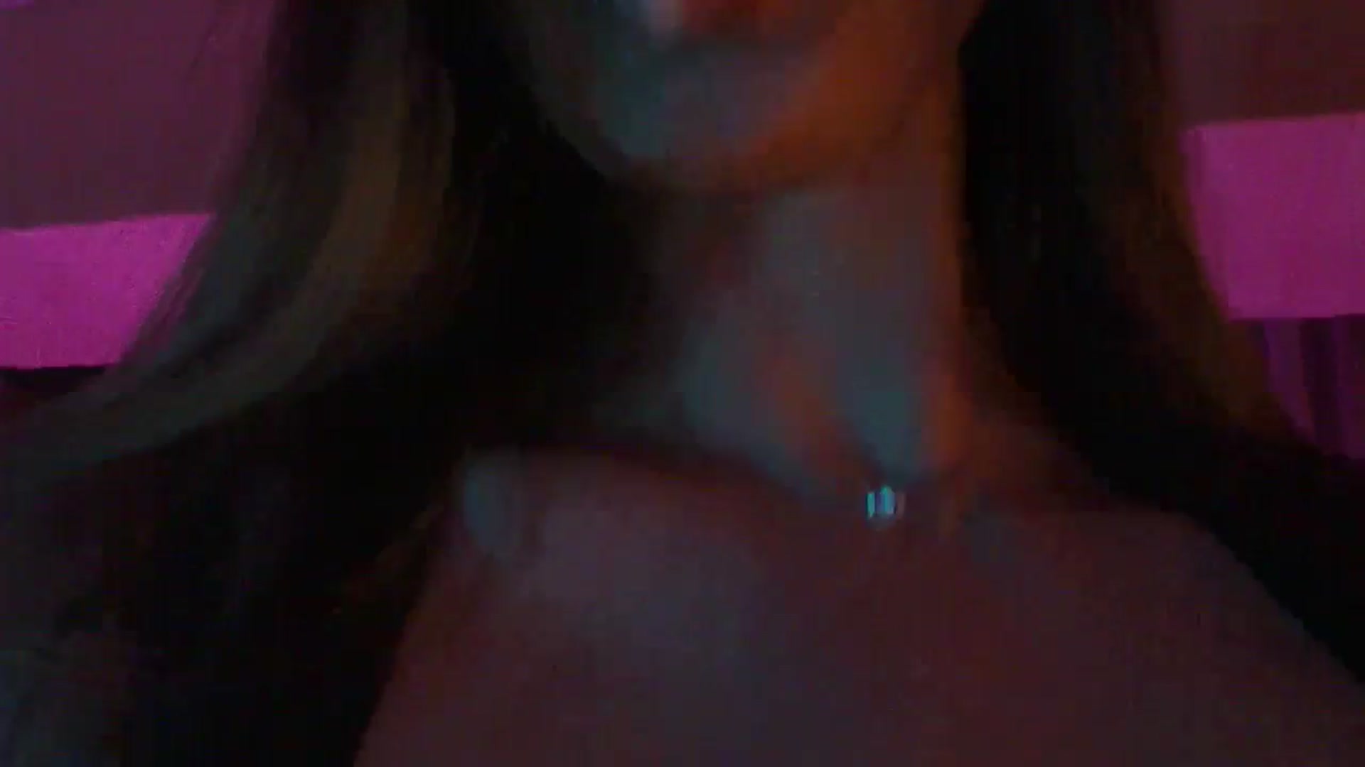 Gallery image thumbnail from No_bo_dy's myfreecams stream on, 04/19/2025, 04:05 image 8 of 20