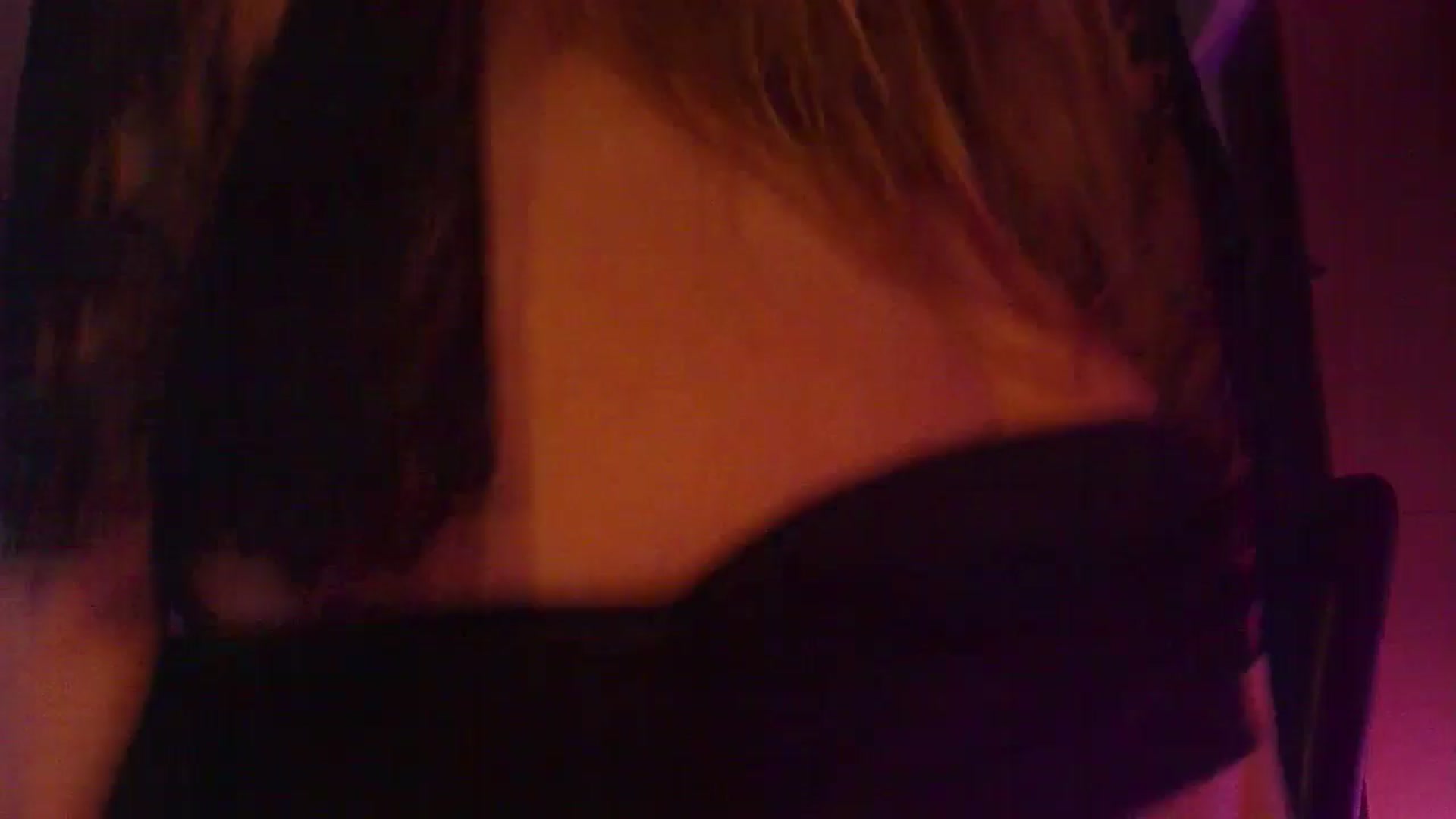 Gallery image thumbnail from No_bo_dy's myfreecams stream on, 04/19/2025, 04:05 image 9 of 20