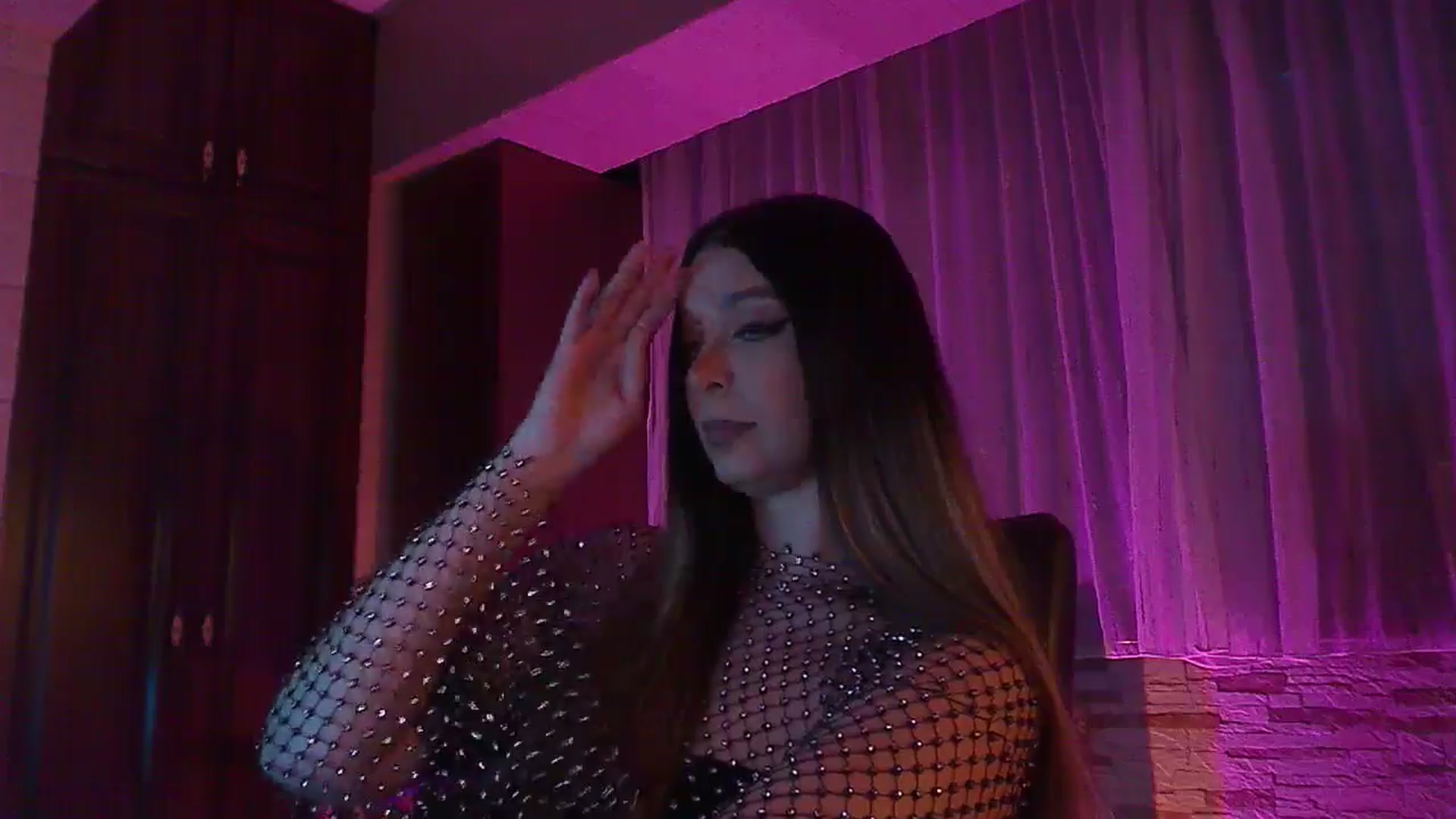 Gallery image thumbnail from No_bo_dy's myfreecams stream on, 04/28/2025, 24:00 image 17 of 20