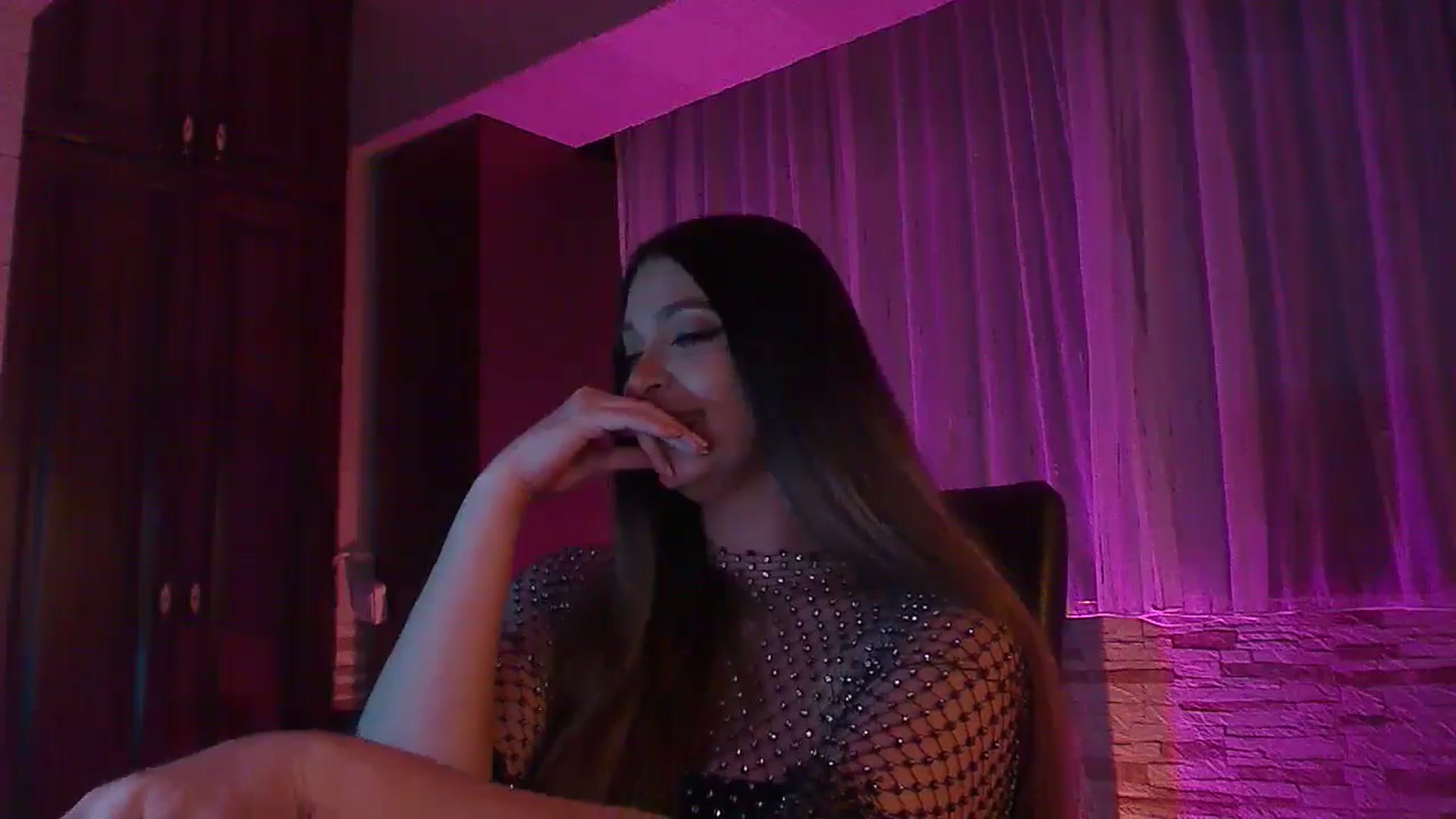 Gallery image thumbnail from No_bo_dy's myfreecams stream on, 04/28/2025, 01:36 image 11 of 20