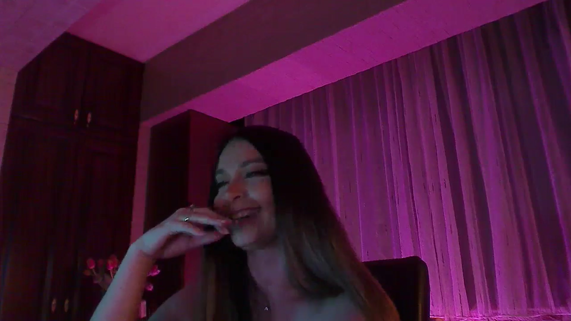 Gallery image thumbnail from No_bo_dy's myfreecams stream on, 05/10/2025, 01:00 image 5 of 20