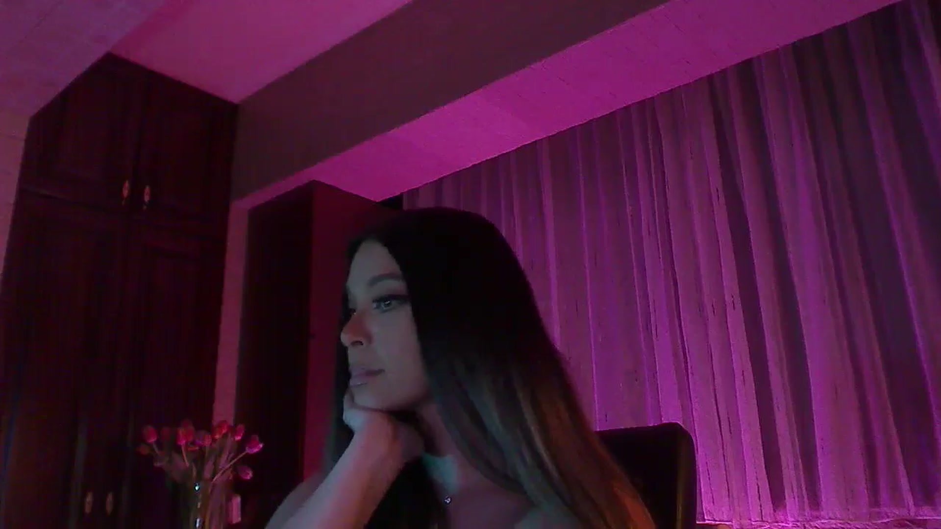 Gallery image thumbnail from No_bo_dy's myfreecams stream on, 05/10/2025, 01:00 image 10 of 20