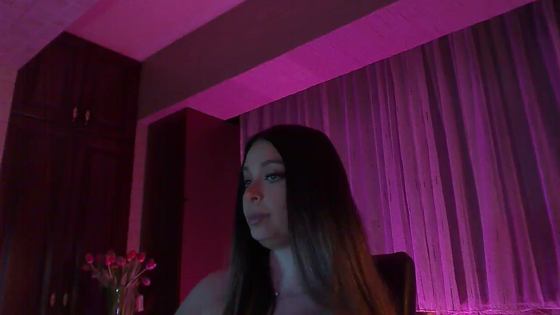 Gallery image thumbnail from No_bo_dy's myfreecams stream on, 05/10/2025, 01:00 image 12 of 20