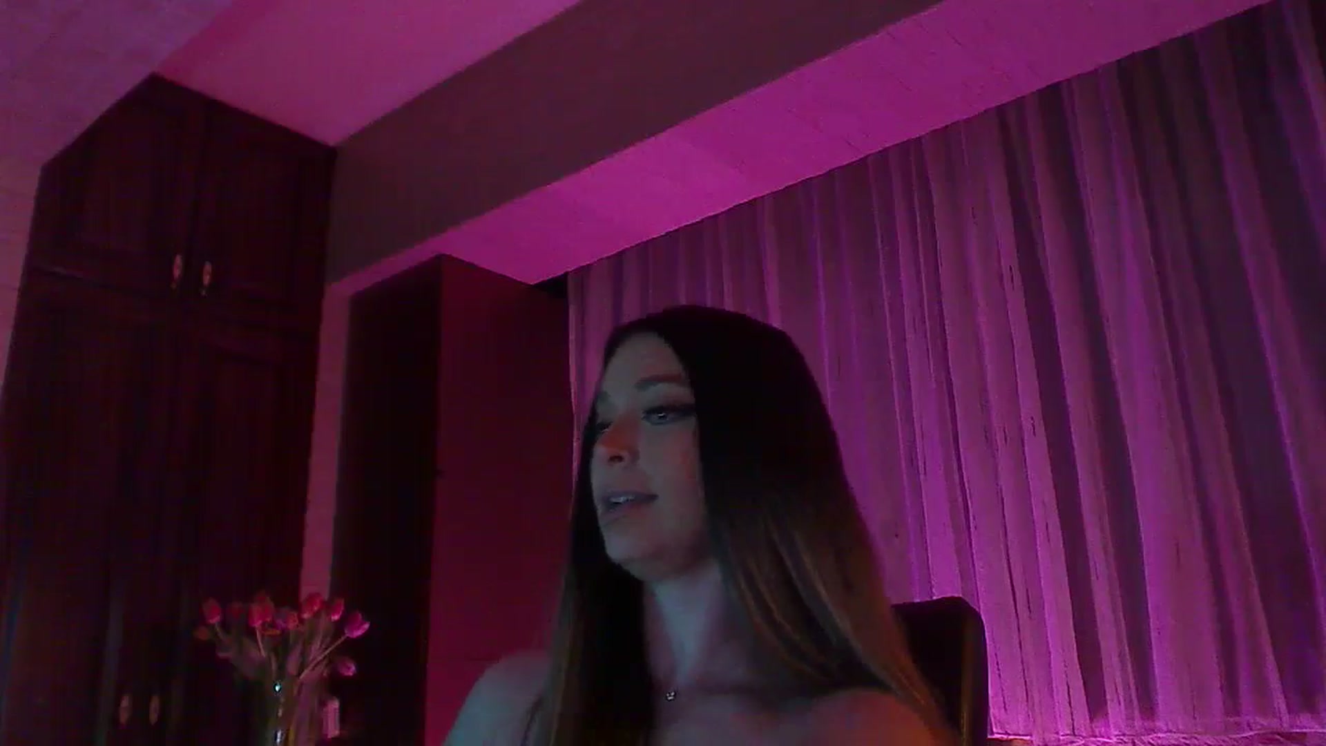 Gallery image thumbnail from No_bo_dy's myfreecams stream on, 05/10/2025, 01:00 image 16 of 20