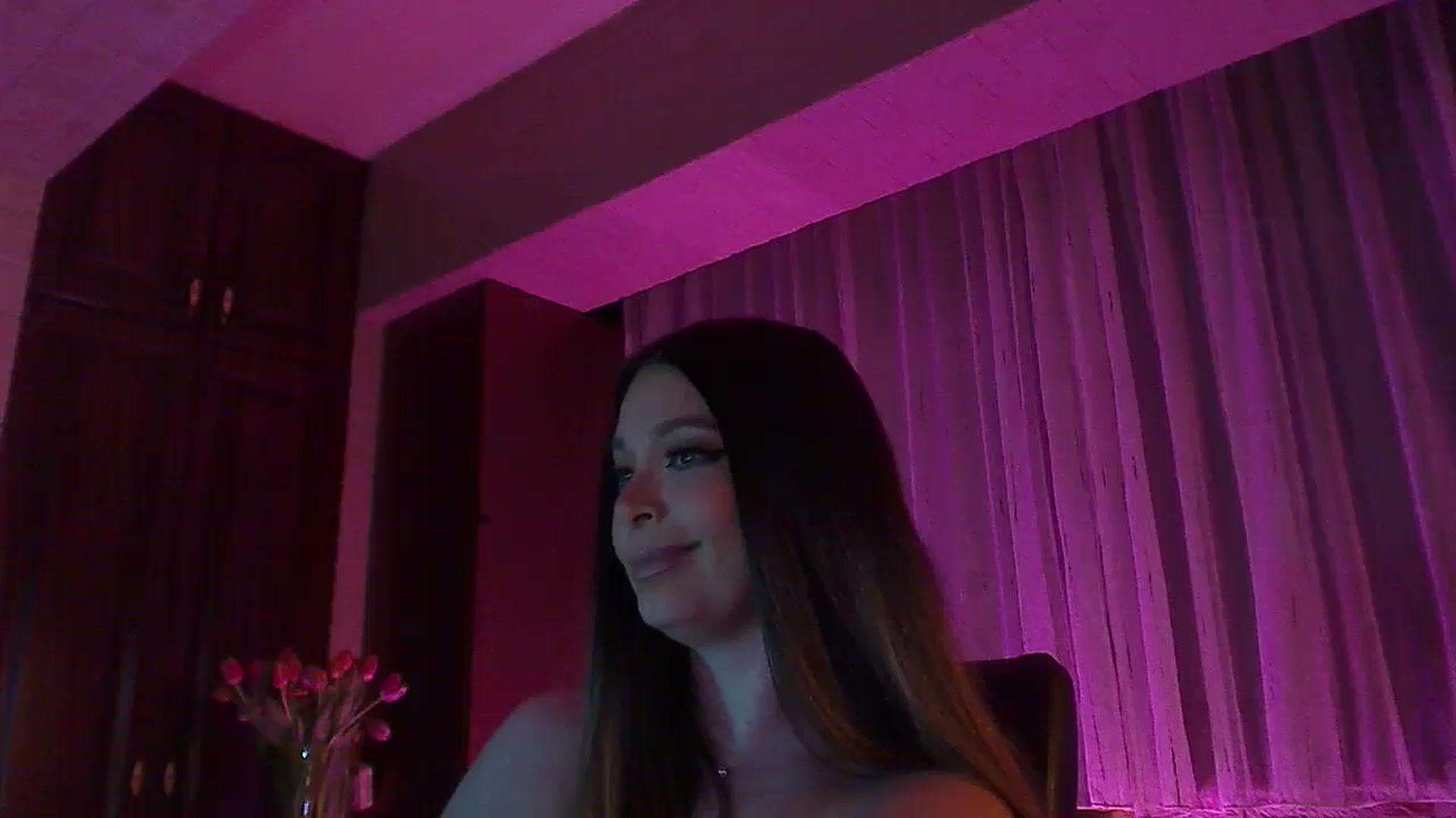 Gallery image thumbnail from No_bo_dy's myfreecams stream on, 05/10/2025, 01:00 image 9 of 20