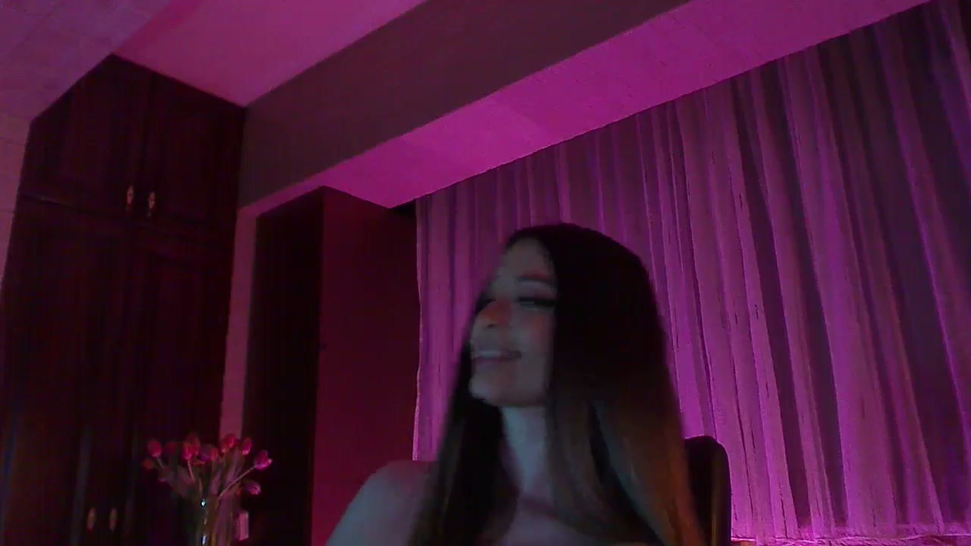 Gallery image thumbnail from No_bo_dy's myfreecams stream on, 05/10/2025, 01:00 image 6 of 20