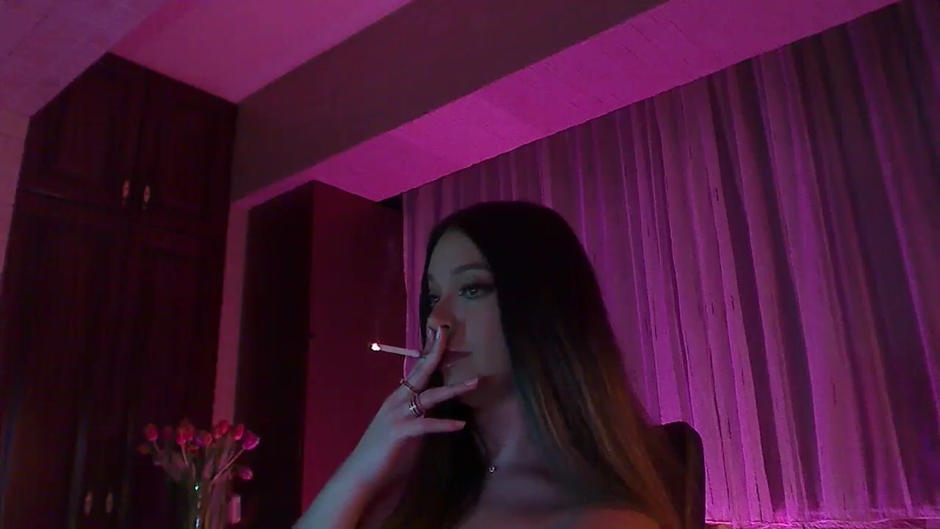 Gallery image thumbnail from No_bo_dy's myfreecams stream on, 05/10/2025, 01:38 image 16 of 20