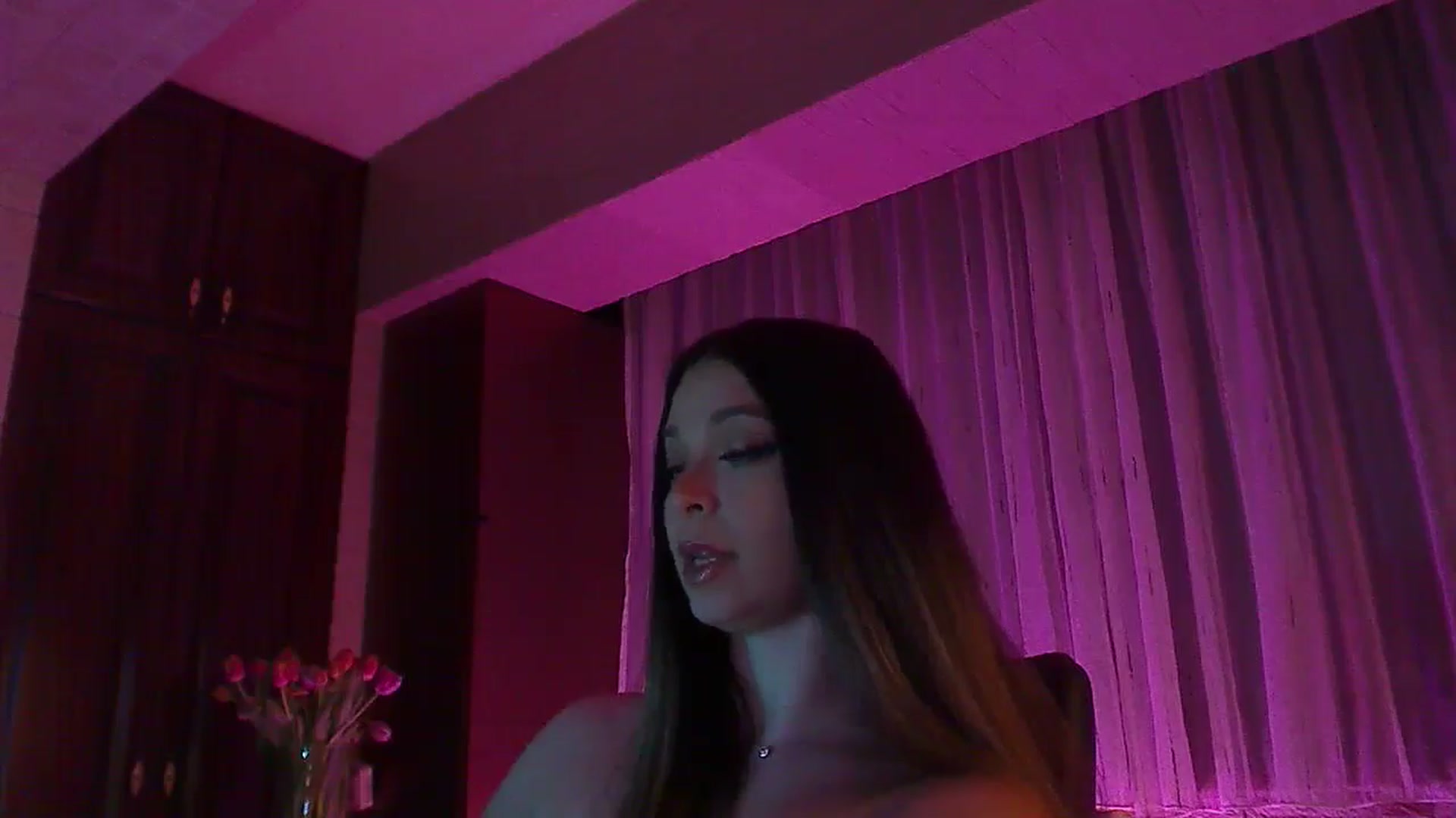 Gallery image thumbnail from No_bo_dy's myfreecams stream on, 05/10/2025, 01:38 image 15 of 20