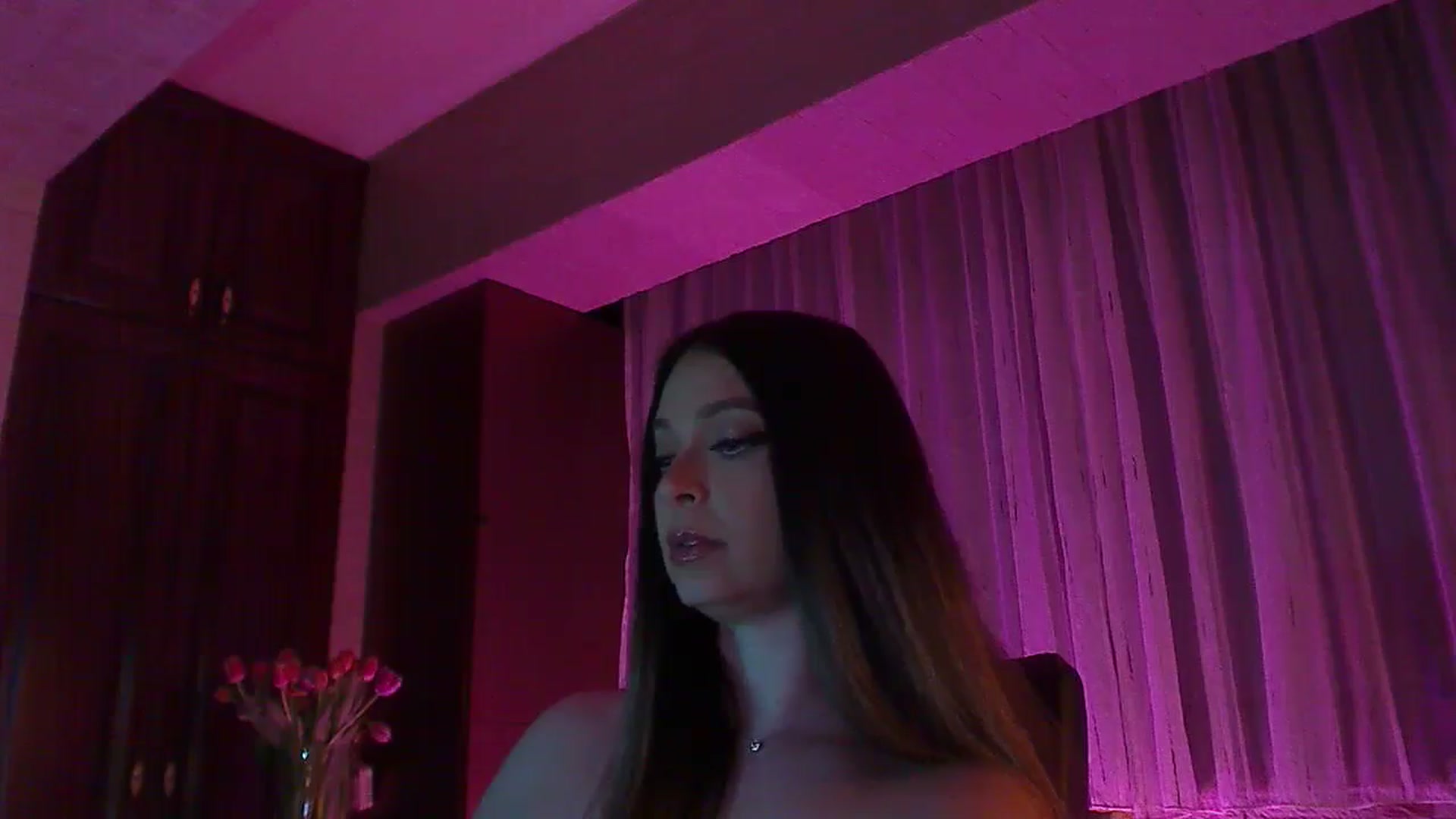 Gallery image thumbnail from No_bo_dy's myfreecams stream on, 05/10/2025, 01:38 image 14 of 20