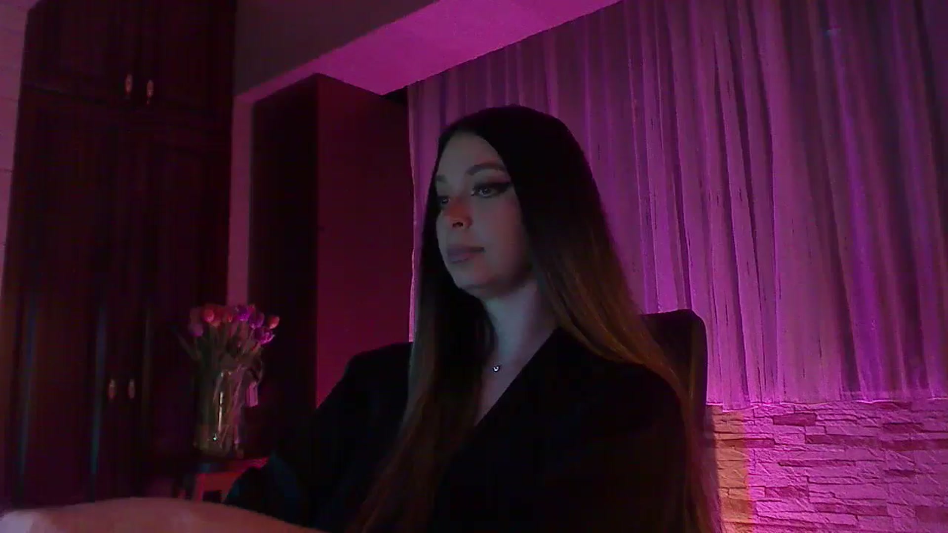 Gallery image thumbnail from No_bo_dy's myfreecams stream on, 05/11/2025, 24:02 image 19 of 20