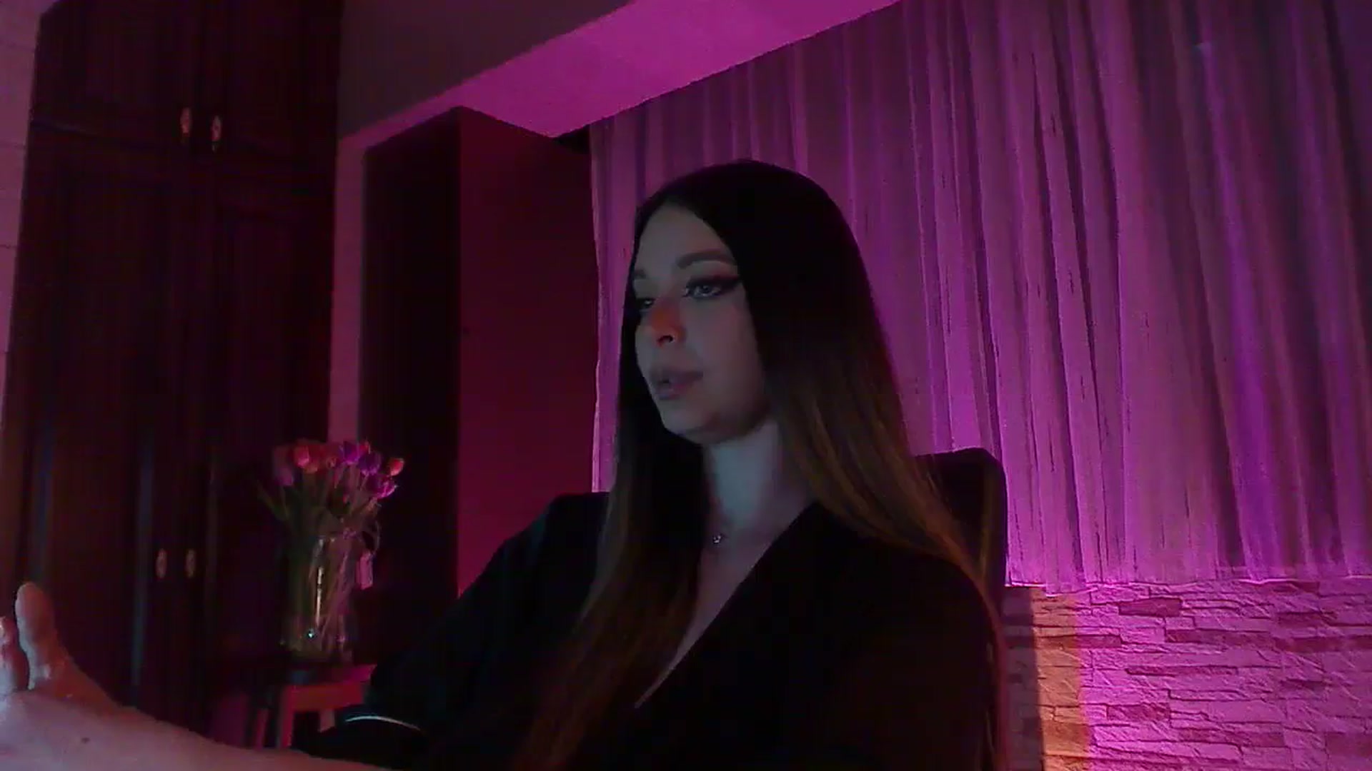 Gallery image thumbnail from No_bo_dy's myfreecams stream on, 05/11/2025, 01:24 image 13 of 20