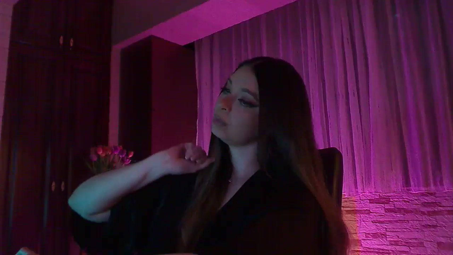Gallery image thumbnail from No_bo_dy's myfreecams stream on, 05/11/2025, 01:24 image 5 of 20