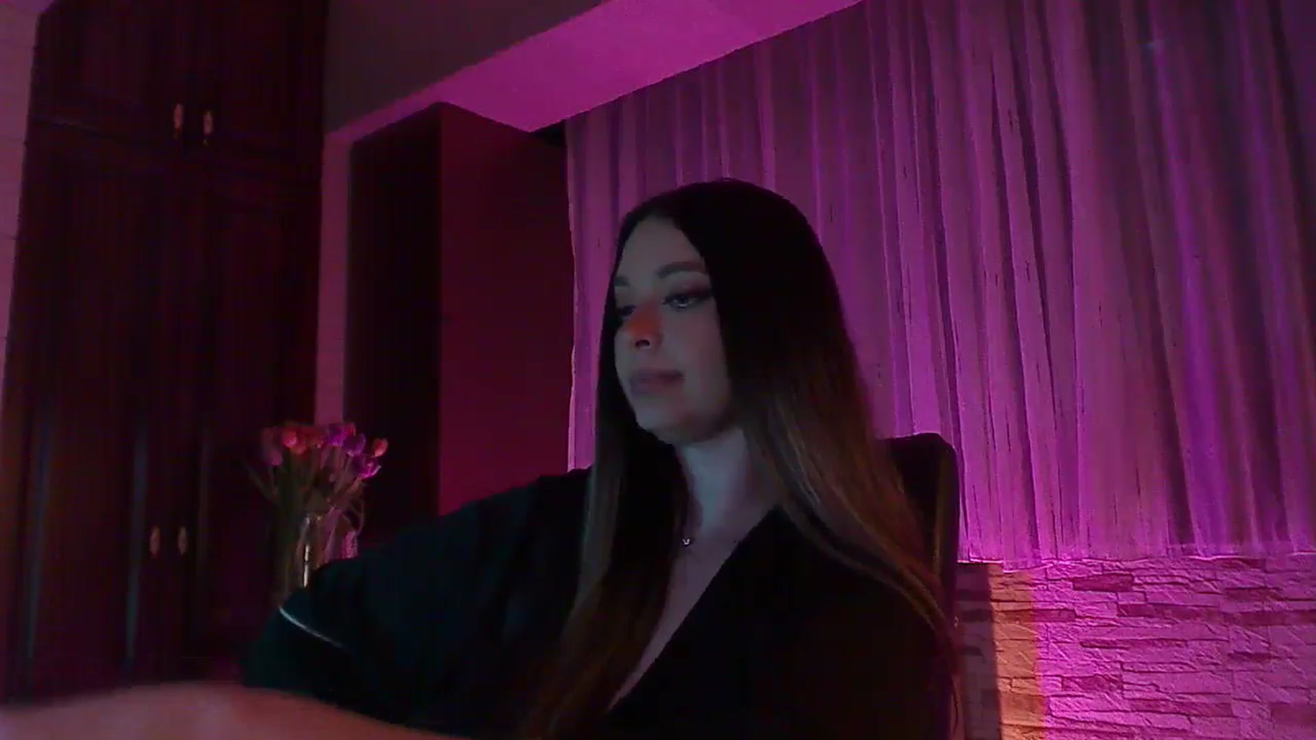 Gallery image thumbnail from No_bo_dy's myfreecams stream on, 05/11/2025, 01:24 image 16 of 20